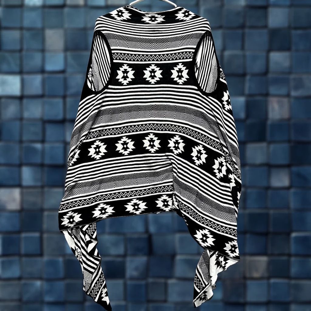 Vintage Sleevless Poncho Sweater Womens S Geometric Aztec Kimono Cardigan Viscose Size S / US 4 / IT 40 - 1 Thumbnail