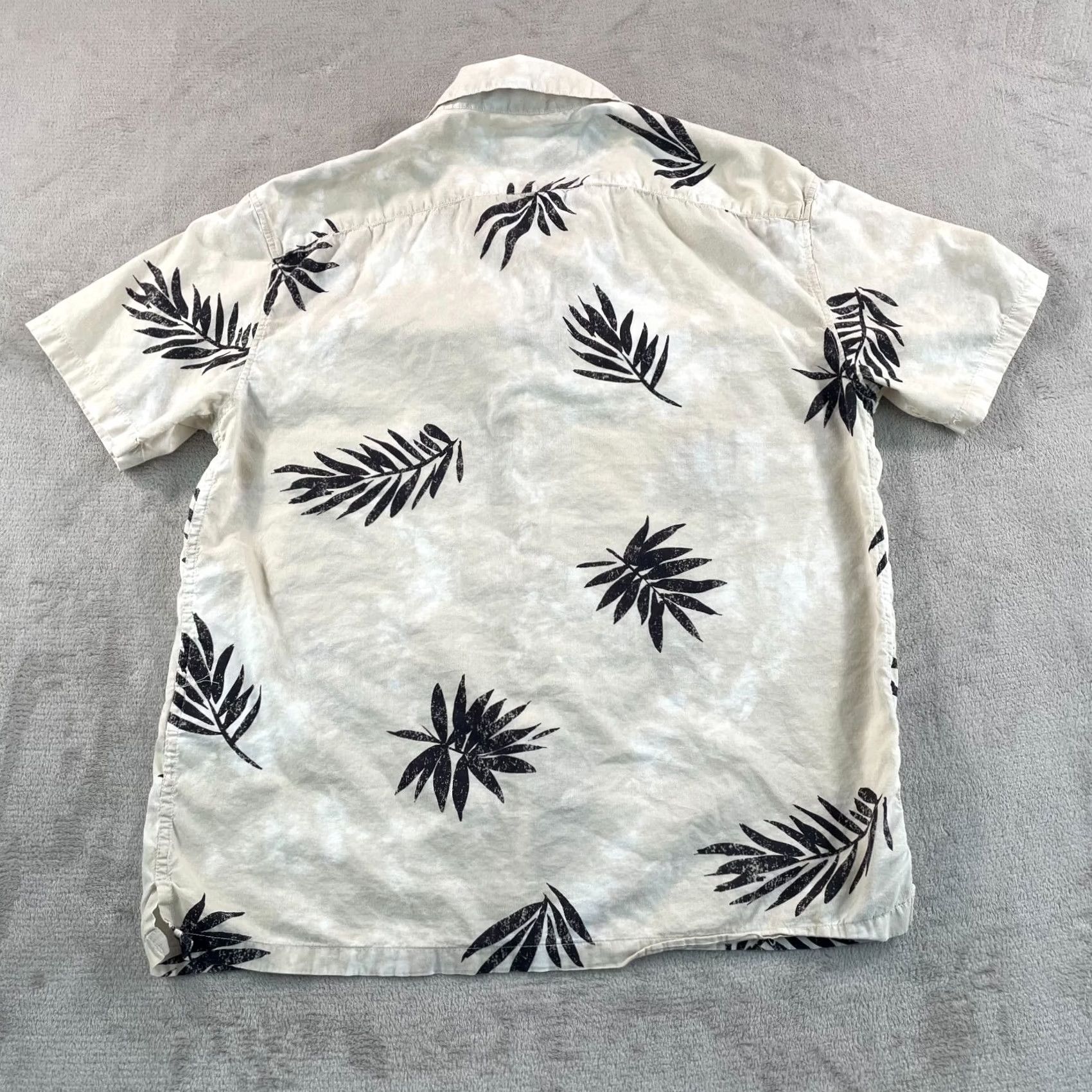 Abercrombie & Fitch Abercrombie & Fitch Camp Shirt Men M Beige Floral Viscose Blend Relaxed SS Shirt Size US M / EU 48-50 / 2 - 3 Thumbnail