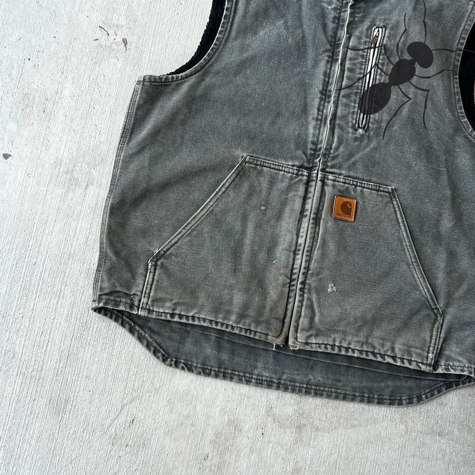 Carhartt × Vintage Carhartt V33 faded black work wear vest Size US M / EU 48-50 / 2 - 3 Thumbnail