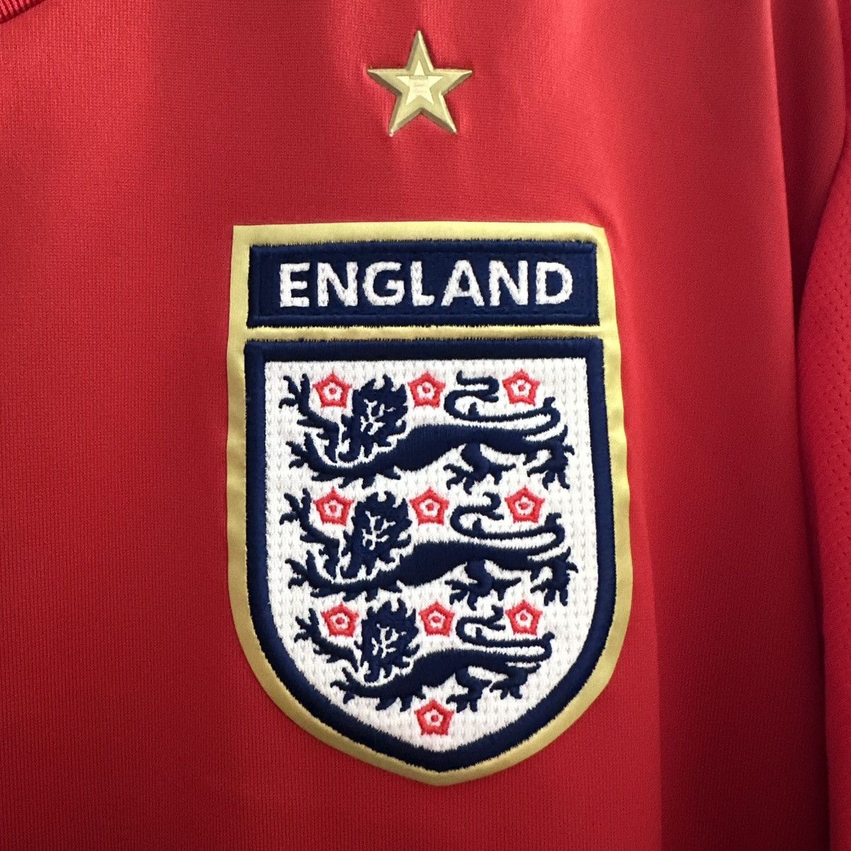 Umbro Vintage Umbro England Home 2006 National Team T Shirt jersey Size US XL / EU 56 / 4 - 4 Thumbnail