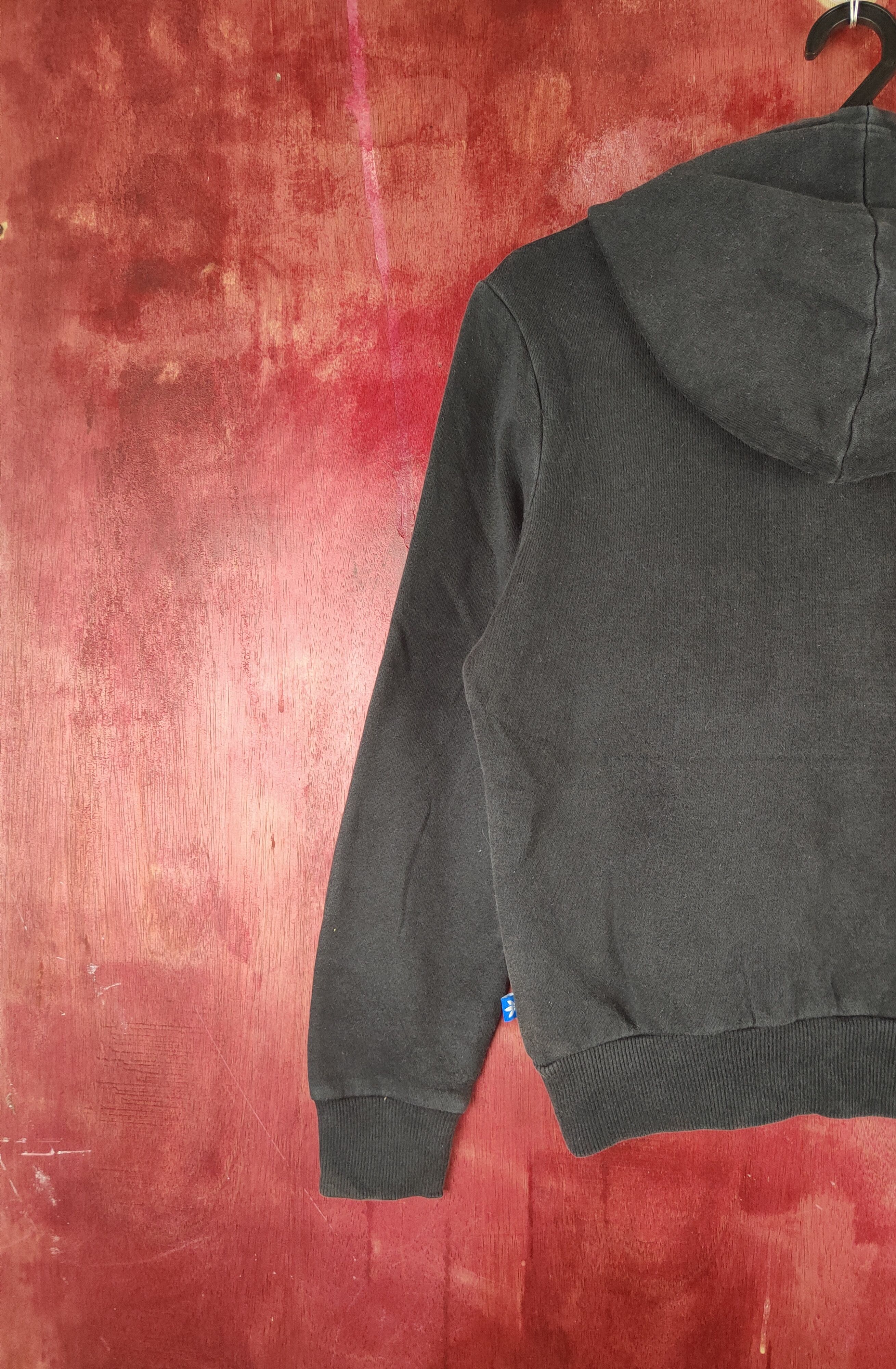 Adidas Adidas vintage Dark Blue Hoodie Sweatshirts #S1560 Size US S / EU 44-46 / 1 - 10 Thumbnail