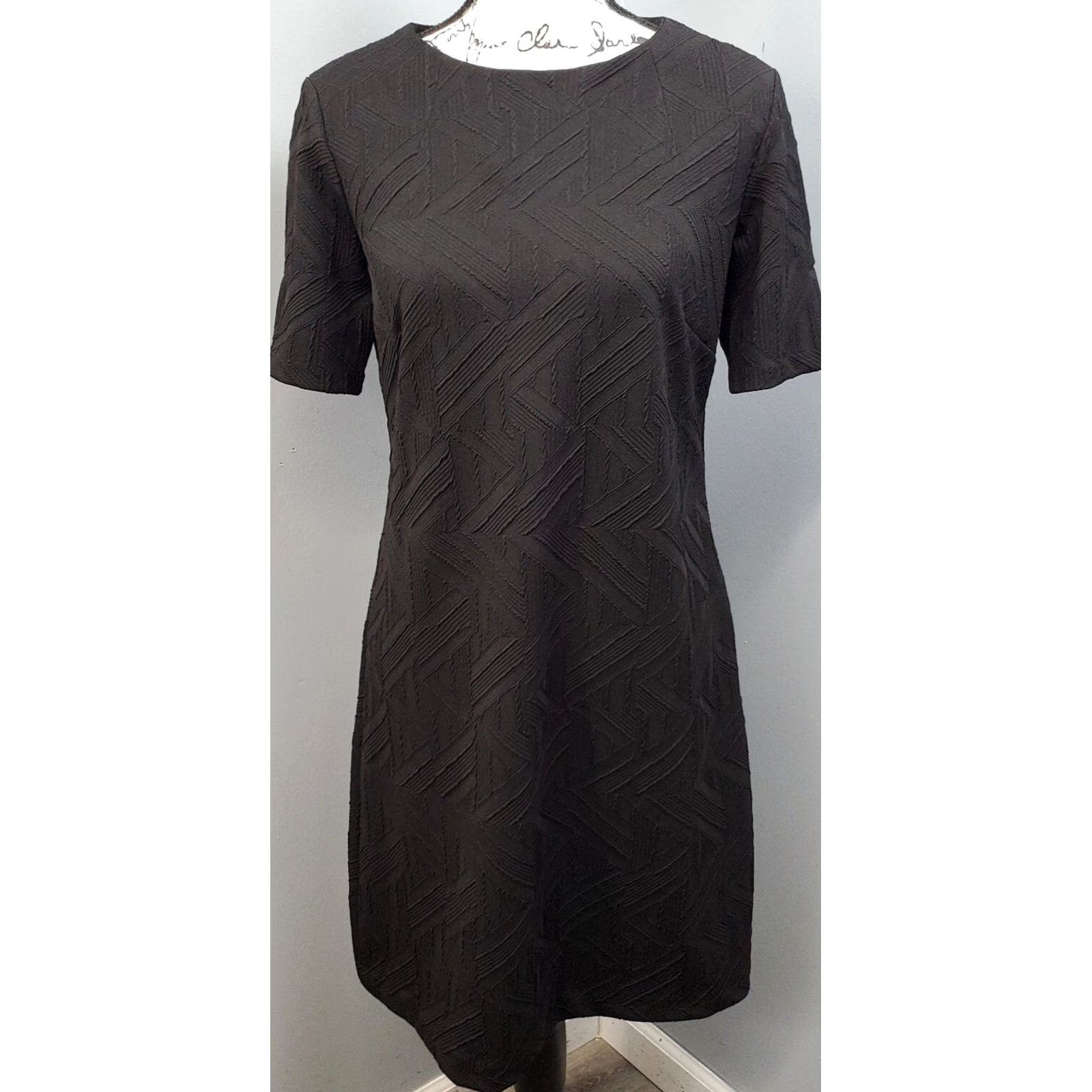 Tommy Hilfiger Tommy Hilfiger Sheath Dress Womens Size 8 Black Textured Knit Gold Snap Sleeve Dress Size M / US 6-8 / IT 42-44 - 2 Thumbnail