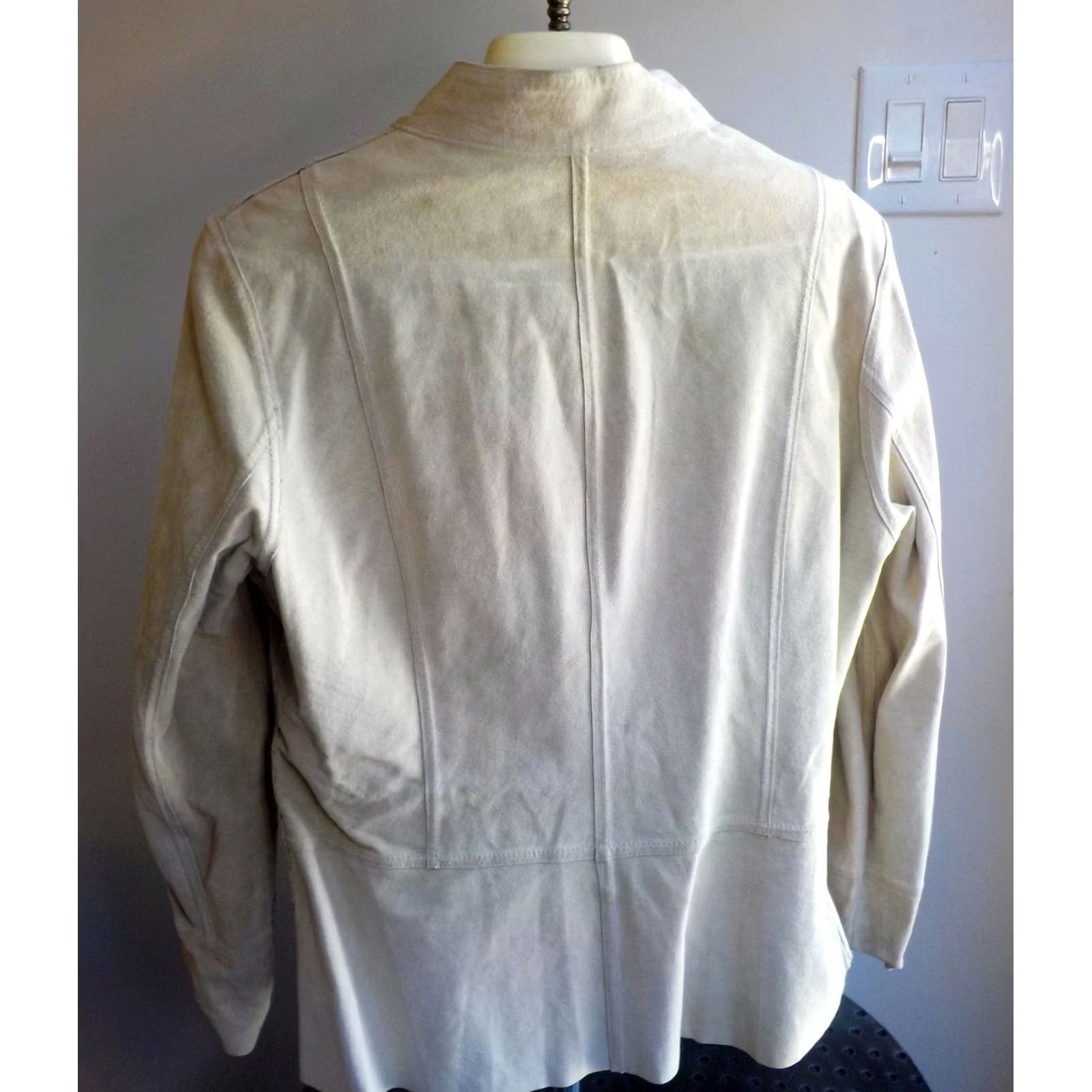 Neiman Marcus VINTAGE Neiman Marcus Exclusive Reversible Suede/Zebra Print Short Jacket SZ 14 Beige/Black Womens Jacket Beige/Black Zebra 90s Size 36" / US 14 / IT 50 - 5 Thumbnail