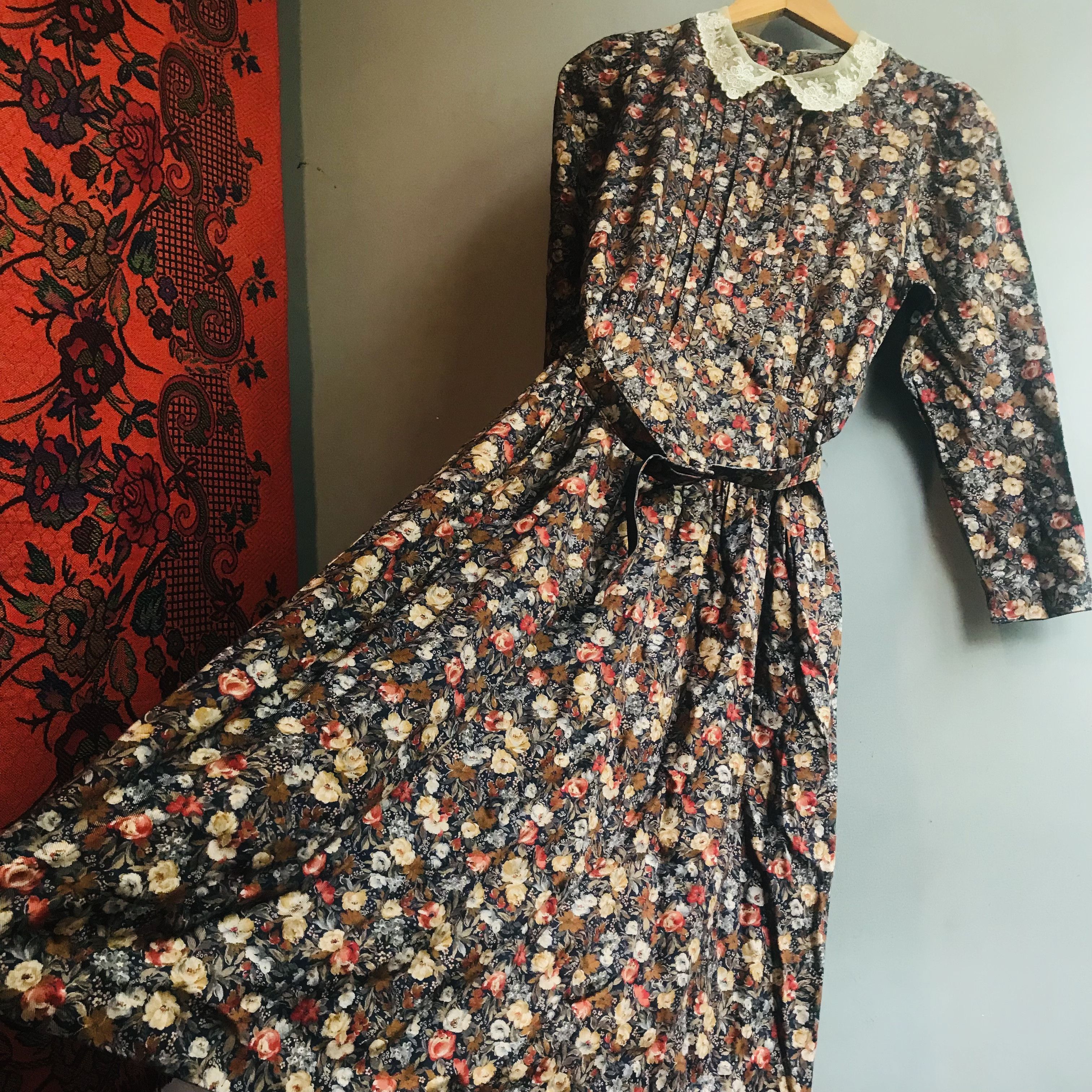 Vintage Vintage Lace Collar Floral Dress Size S / US 4 / IT 40 - 1 Thumbnail