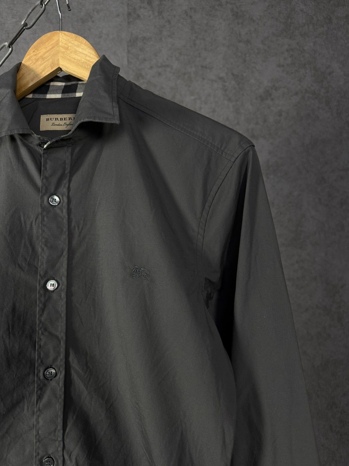 Burberry Burberry luxury designer logo shirt Size US S / EU 44-46 / 1 - 2 Thumbnail