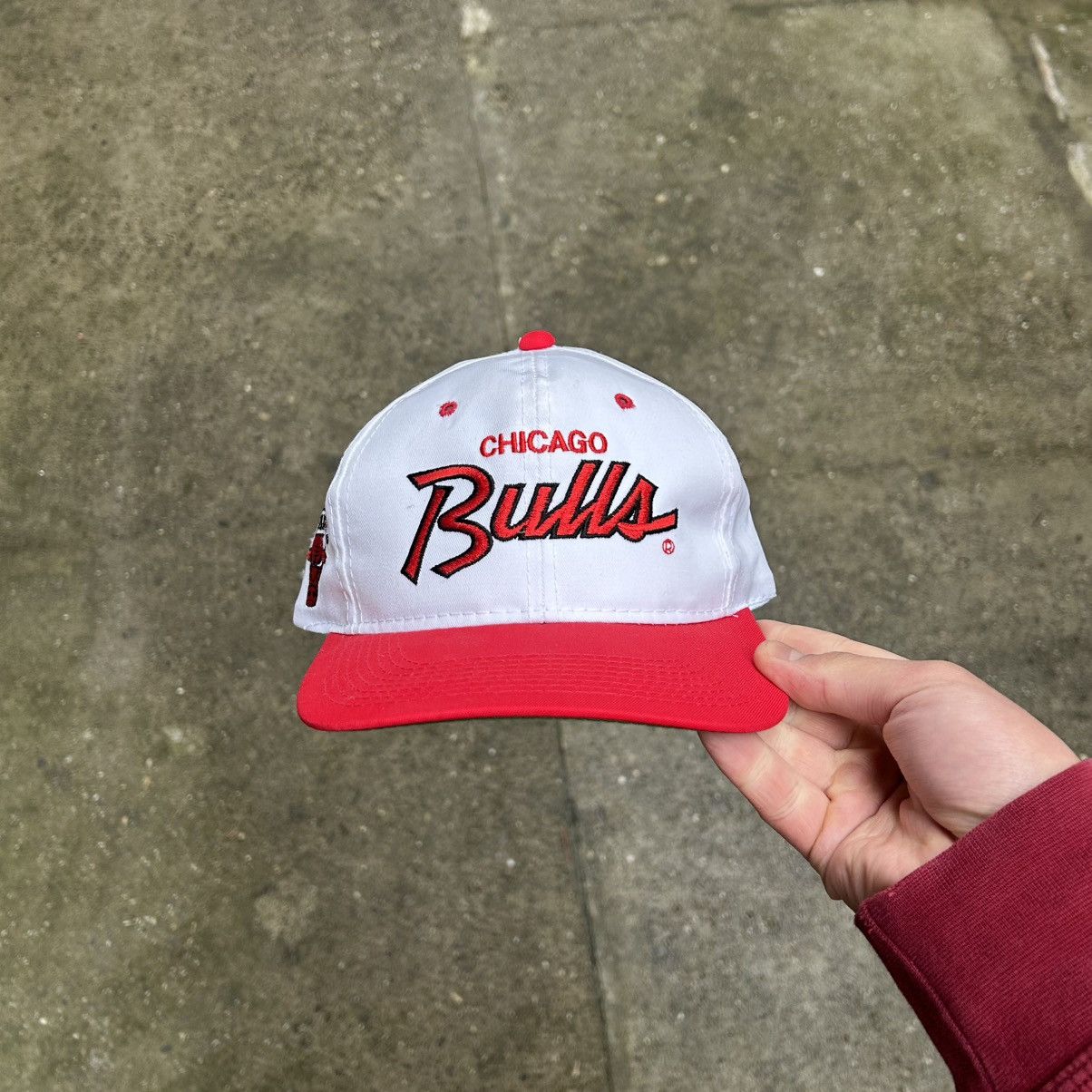 NBA × Sports Specialties Vintage Sport Specialities Chicago Bulls Script SnapBack Size ONE SIZE - 1 Thumbnail