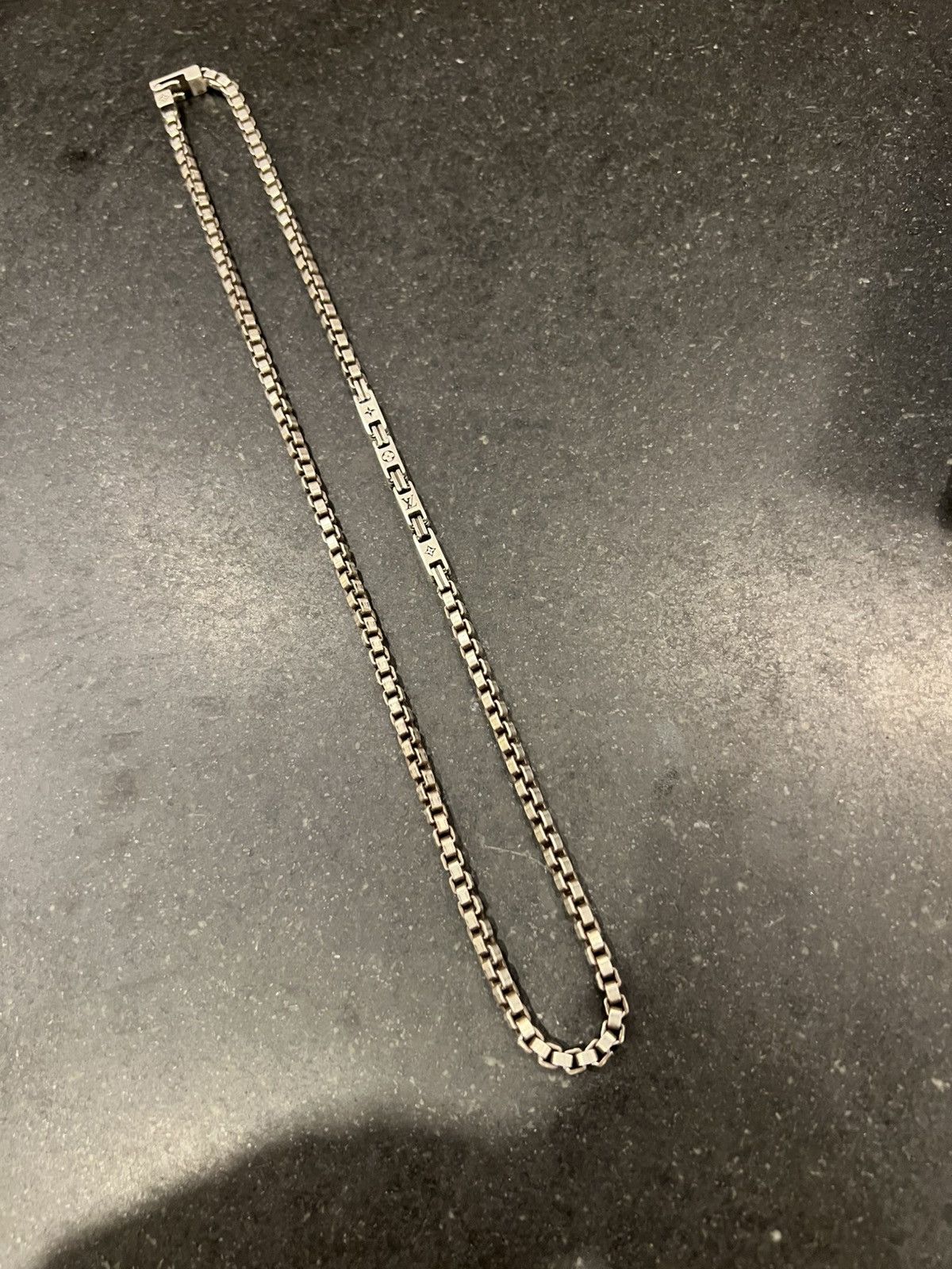 Louis Vuitton Louis Vuitton Tailor Necklace Silver Box Chain Size ONE SIZE - 1 Thumbnail