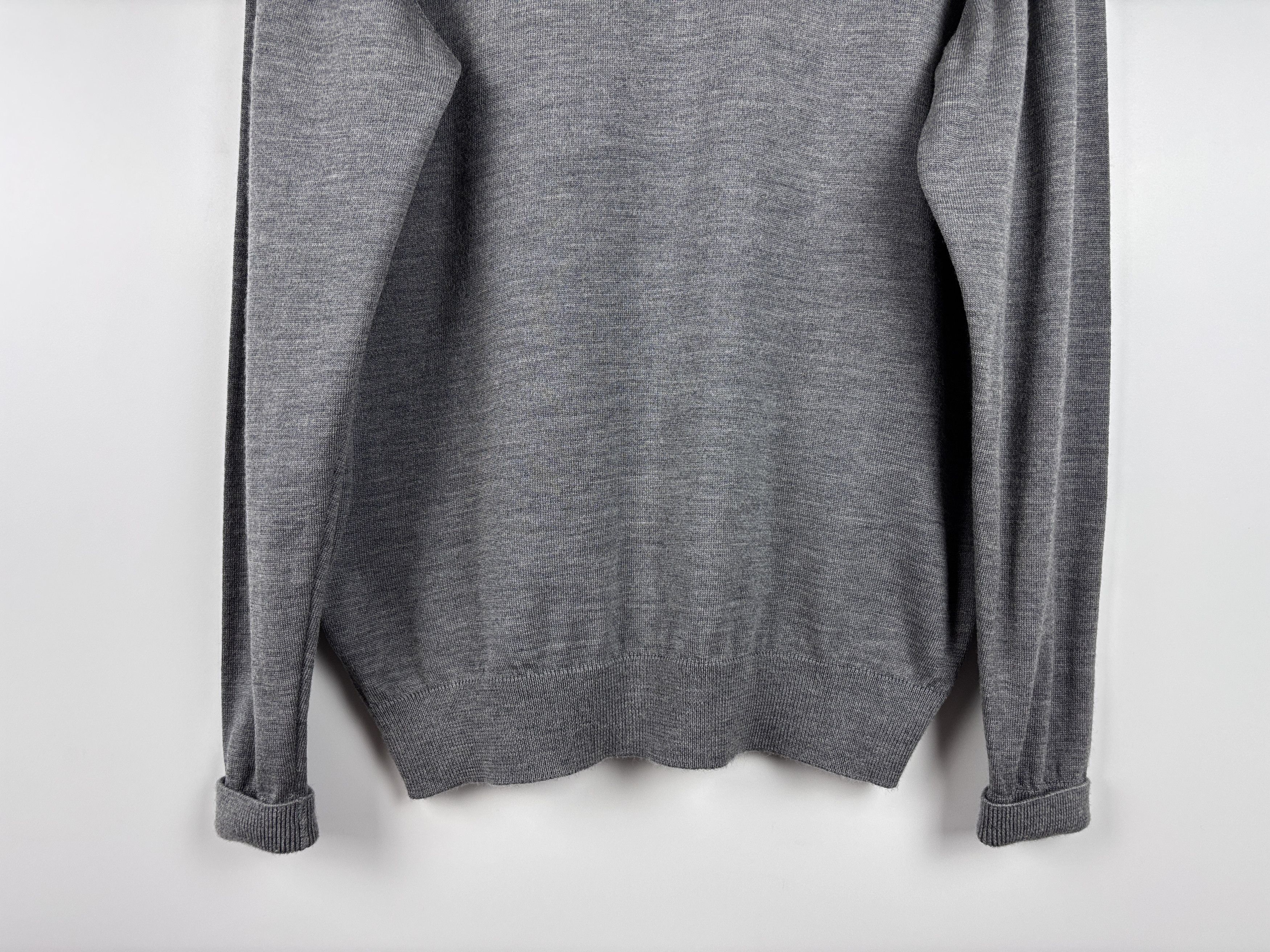 Lacoste Mens Lacoste V-Neck Sweater Wool Pullover Gray Size XL Size US XL / EU 56 / 4 - 7 Thumbnail