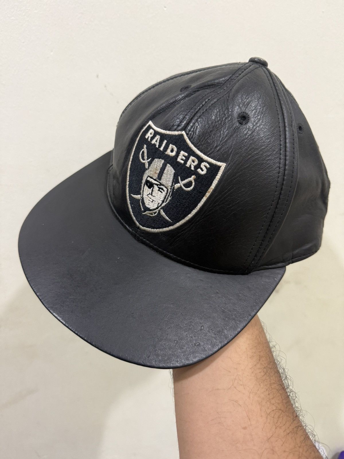 NFL 90’s Leather Oakland Raiders Made In USA Size ONE SIZE - 1 Thumbnail