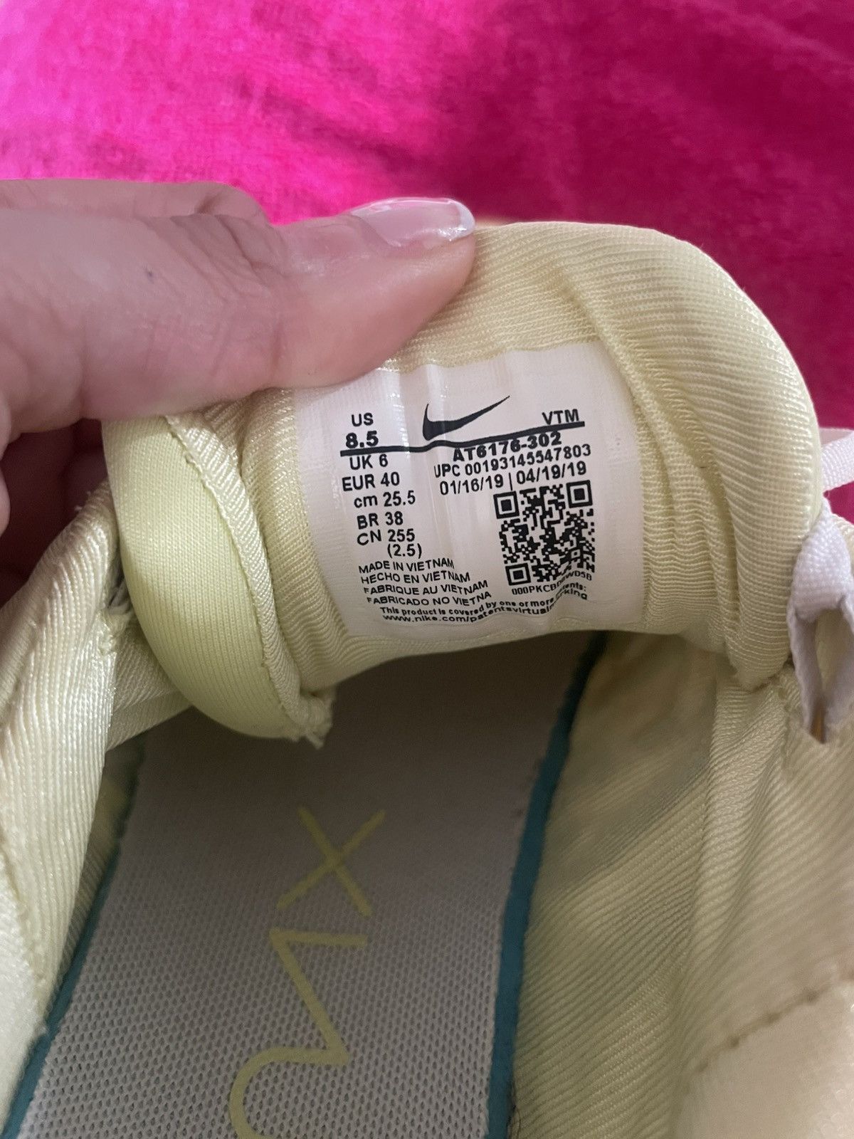 Nike Nike Air Max 720 SE Luminous Green Shoes - Size 8.5 Size US 8.5 / IT 38.5 - 6 Thumbnail