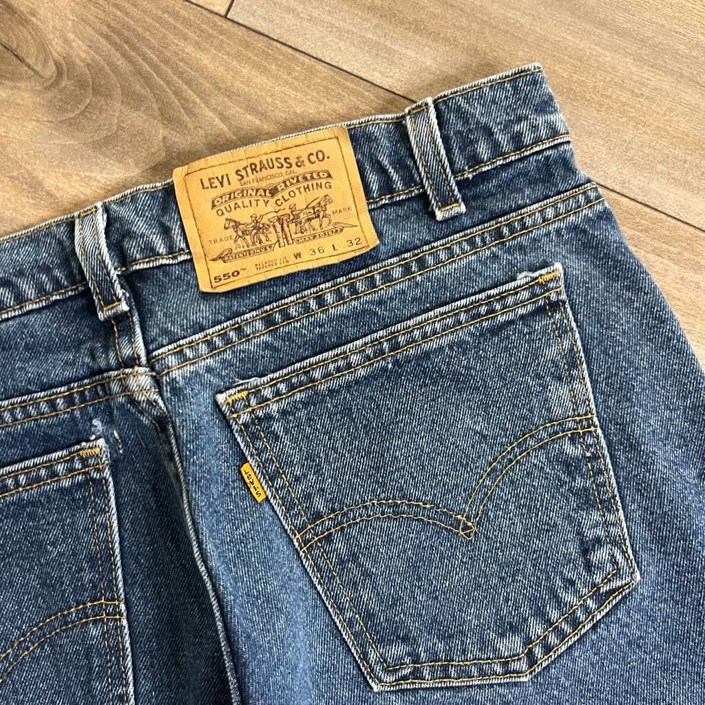 Levi's Vintage Levi 550 Blue Denim Casual Jeans Men 36x31 Size US 36 / EU 52 - 8 Thumbnail