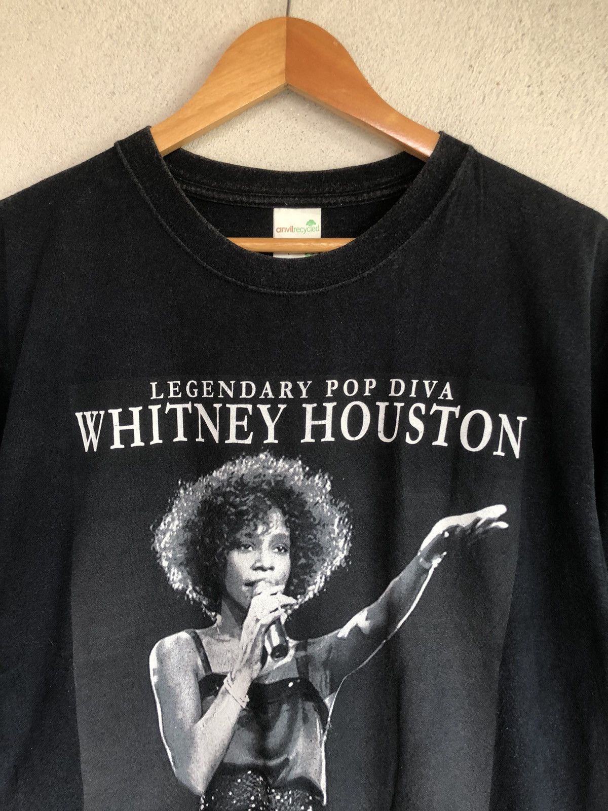 Band Tees × Vintage Vintage Y2K Whitney Houston Legendary Pop Diva Tee Size US L / EU 52-54 / 3 - 2 Thumbnail