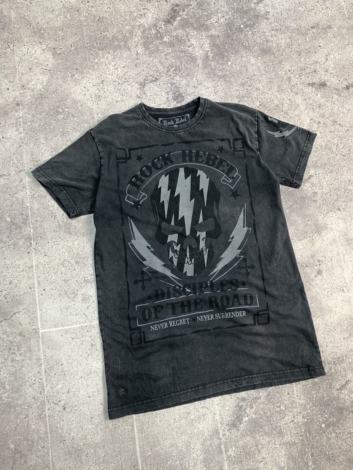 Affliction × Band Tees × Tapout Y2k affliction style rock rebel aop band tee Size US M / EU 48-50 / 2 - 6 Thumbnail