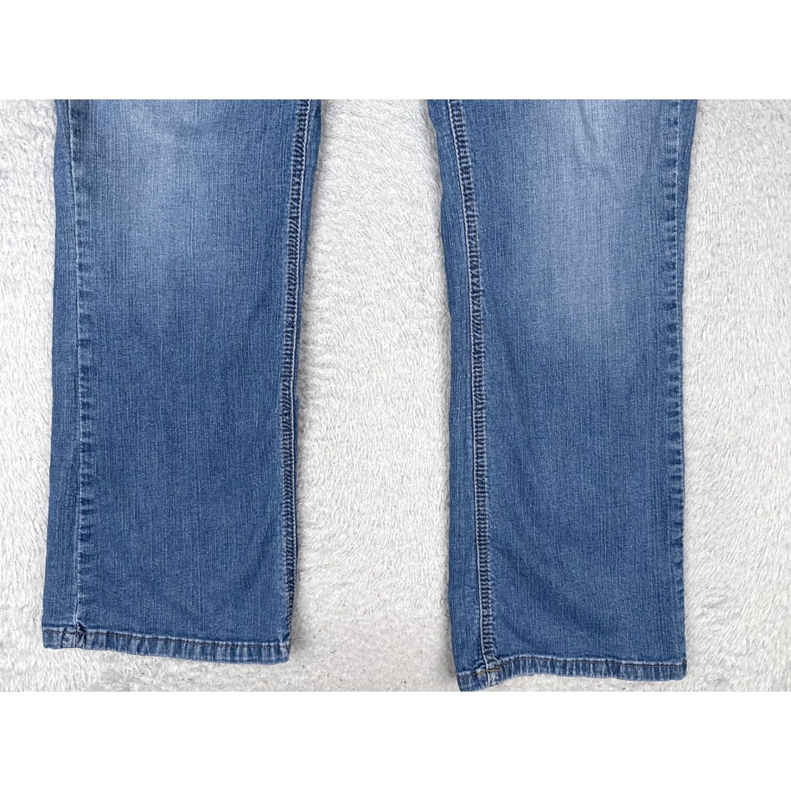 Vintage Riders by Lee Jeans Womens Bootcut Denim 32x31 Medium Blue Mid Rise 5-Pocket Embroidered Studded Modern Stretch Size 24" / US 00 / IT 34 - 2 Thumbnail