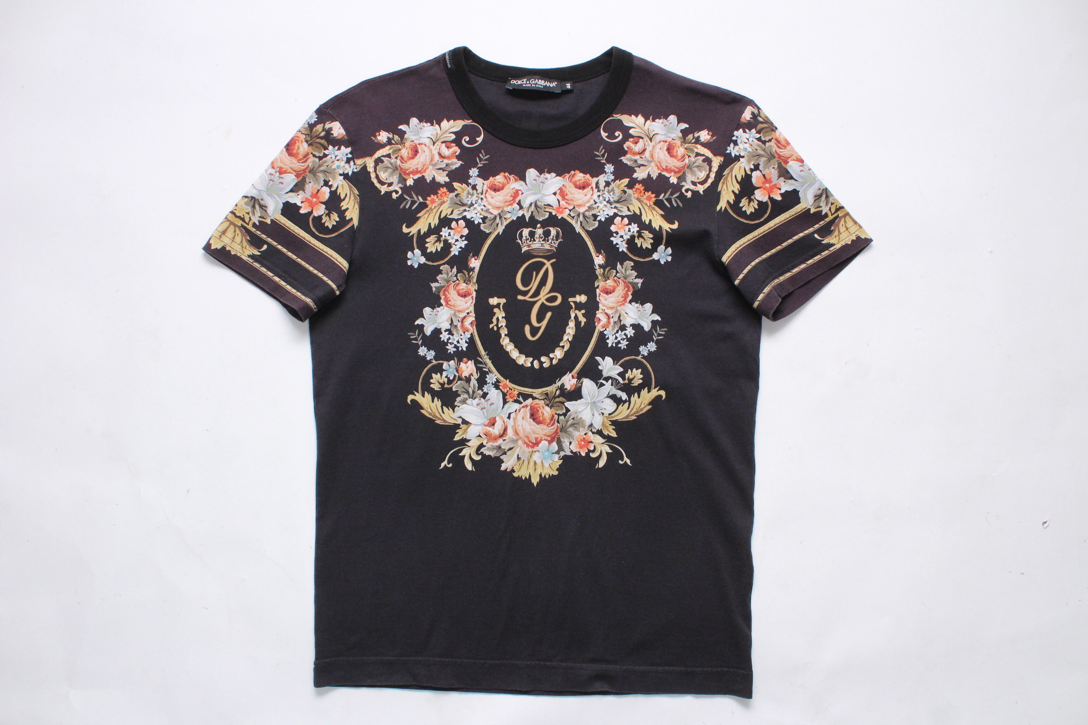 Dolce & Gabbana Dolce & Gabbana Baroque Floral Crown Logo Tee Black Size 44 Size US S / EU 44-46 / 1 - 6 Thumbnail