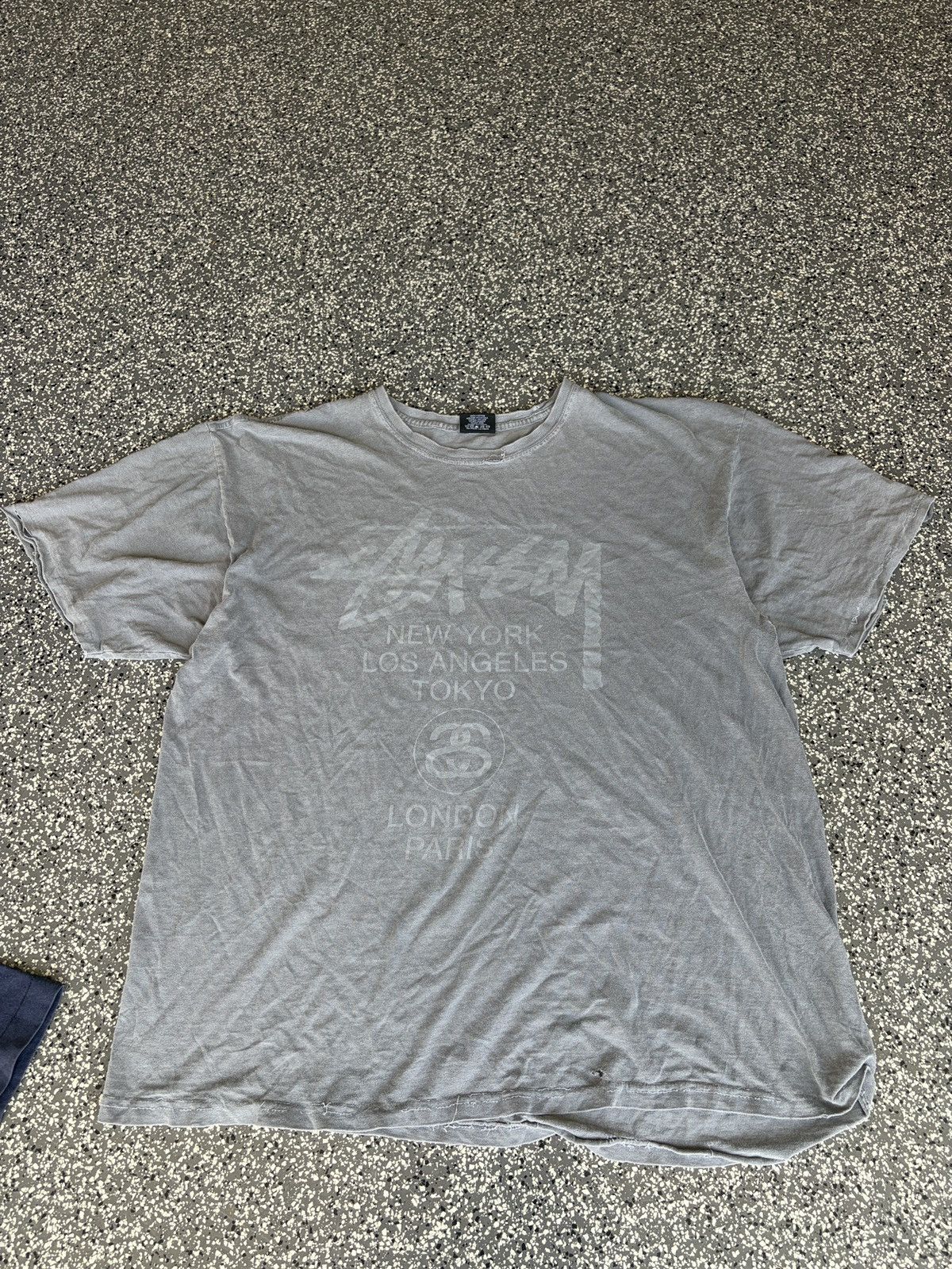 Stussy Vintage Y2k Stussy World Tour T-Shirt 00’s Size US XL / EU 56 / 4 - 1 Thumbnail