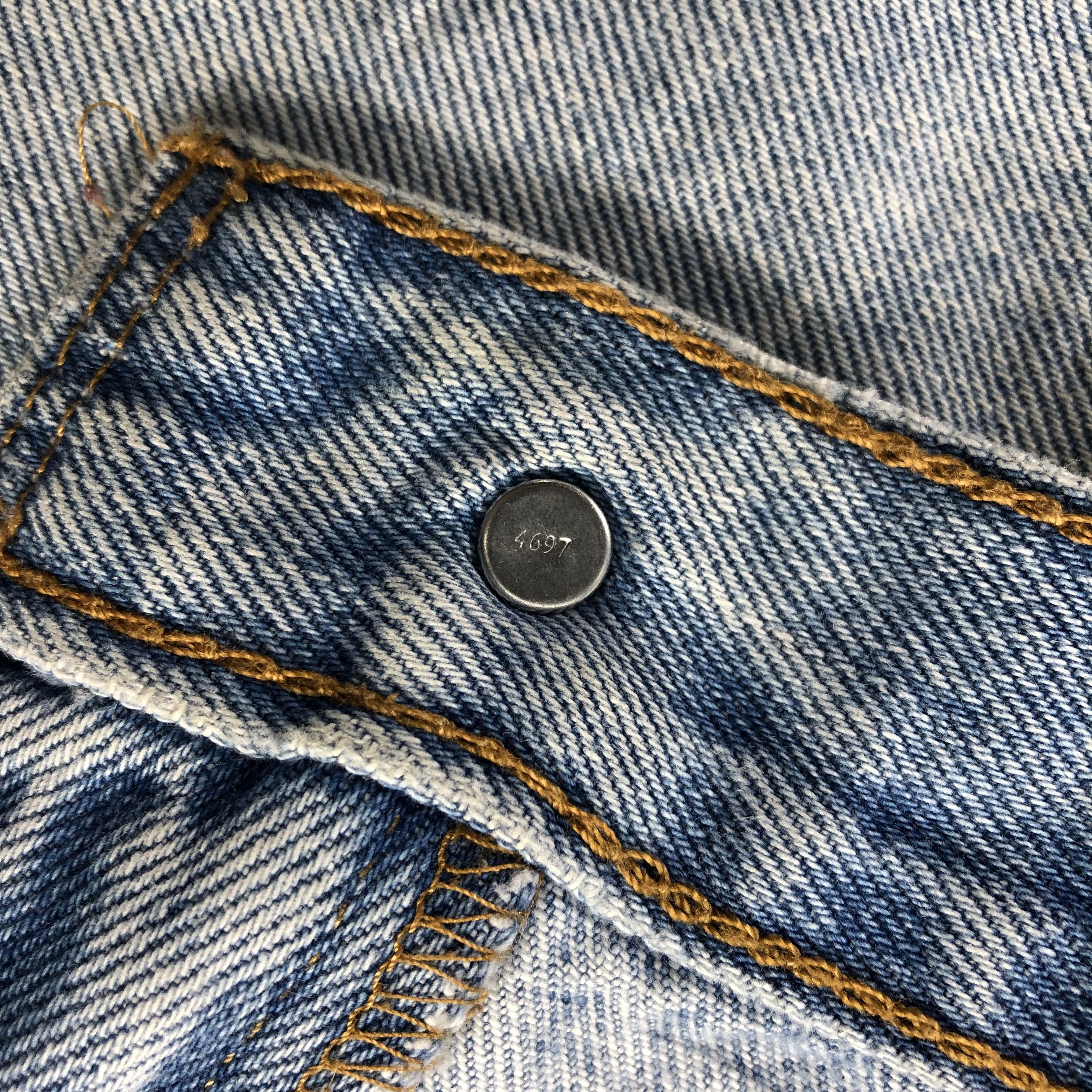 Levi's × Vintage Vintage Light Wash Levis 505 Jeans-JM1415 Size US 39 - 11 Thumbnail