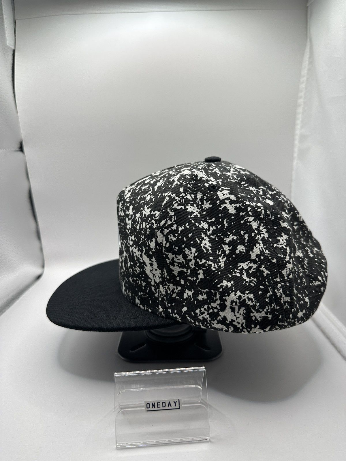 Pigalle Pigalle Hat Size ONE SIZE - 2 Thumbnail