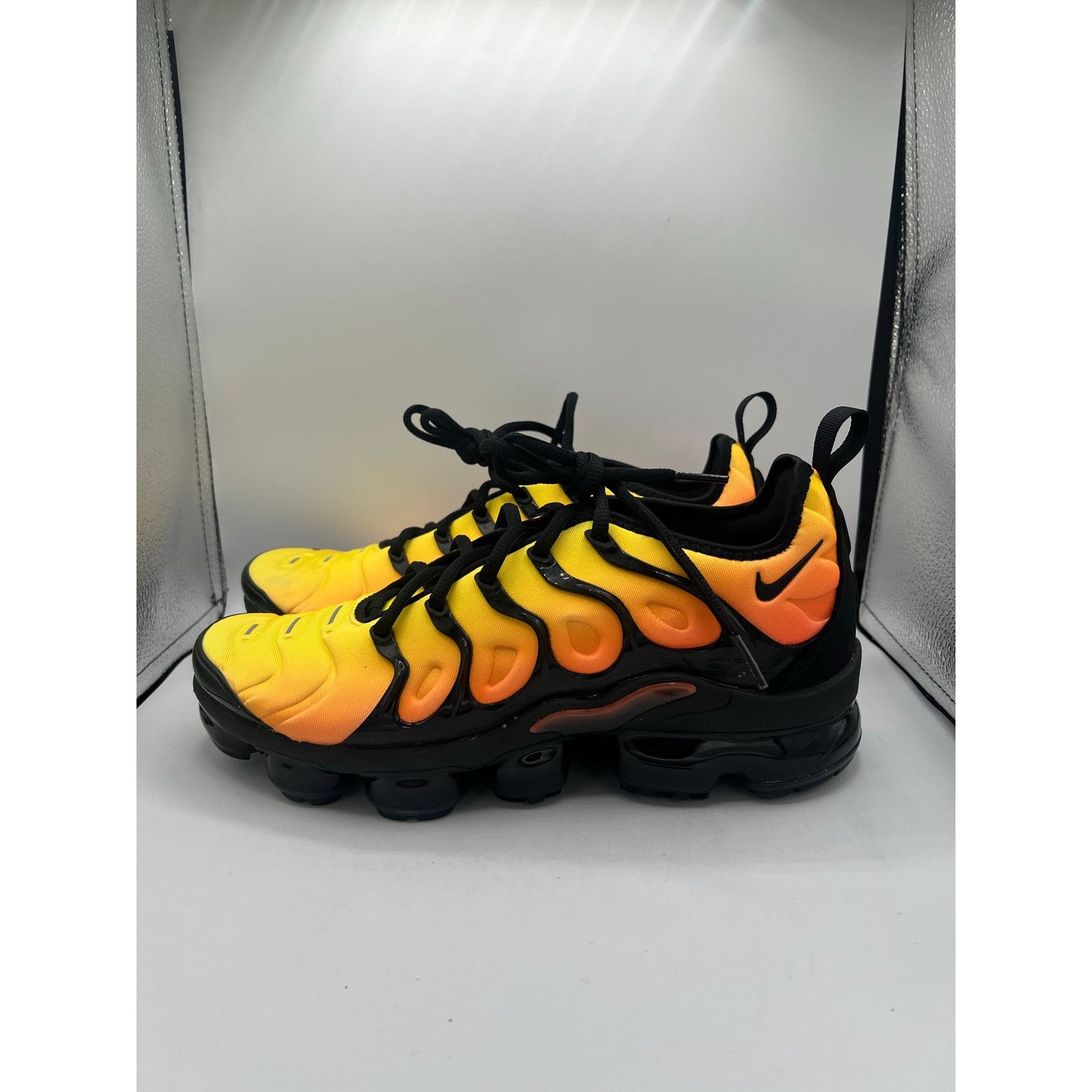 Nike Nike Air Vapormax Plus “Sunset” size 8.5 men’s b-grade Size US 8.5 / EU 41-42 - 1 Thumbnail