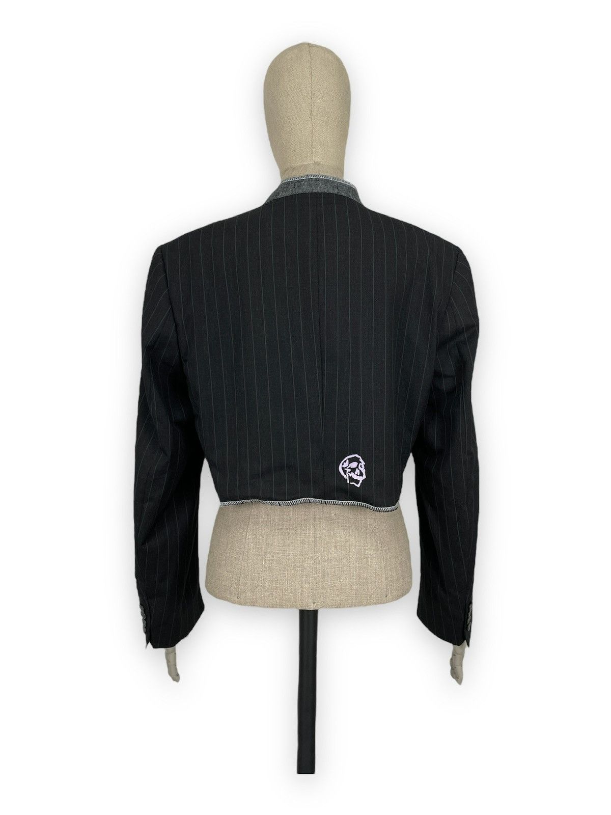 Yves Saint Laurent VTG SAINT LAURENT Wool YSL Logo Skulls Blazer Cropped Jacket Size 52L - 4 Thumbnail