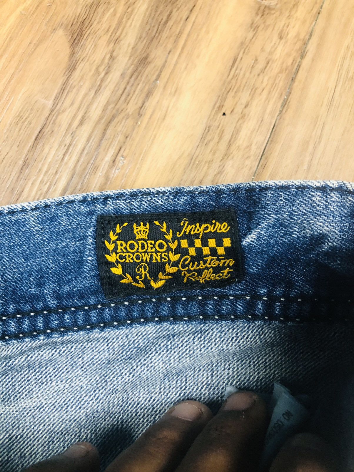 Japanese Brand Rodeo Crowns Distressed Jeans (33) Size 32" / US 10 / IT 46 - 9 Thumbnail