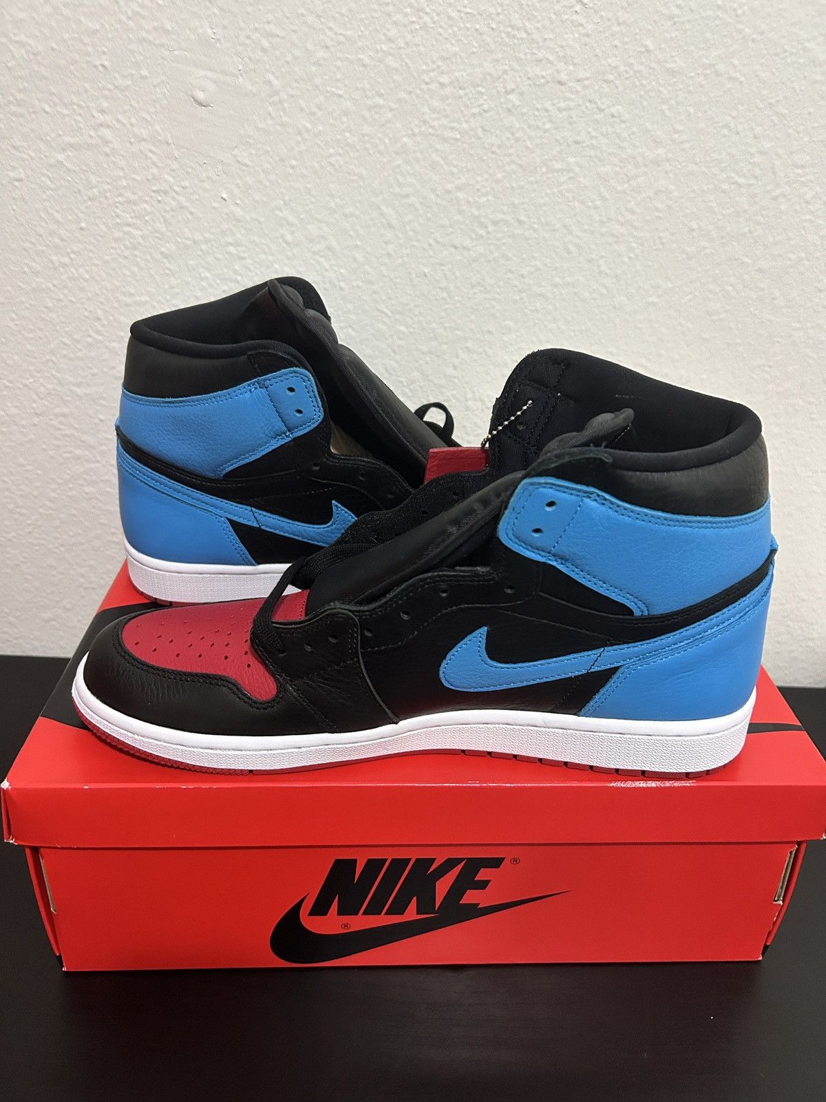 Jordan Brand Jordan 1 High Nc - Chi (women’s) Size US 10.5 / EU 43-44 - 6 Thumbnail