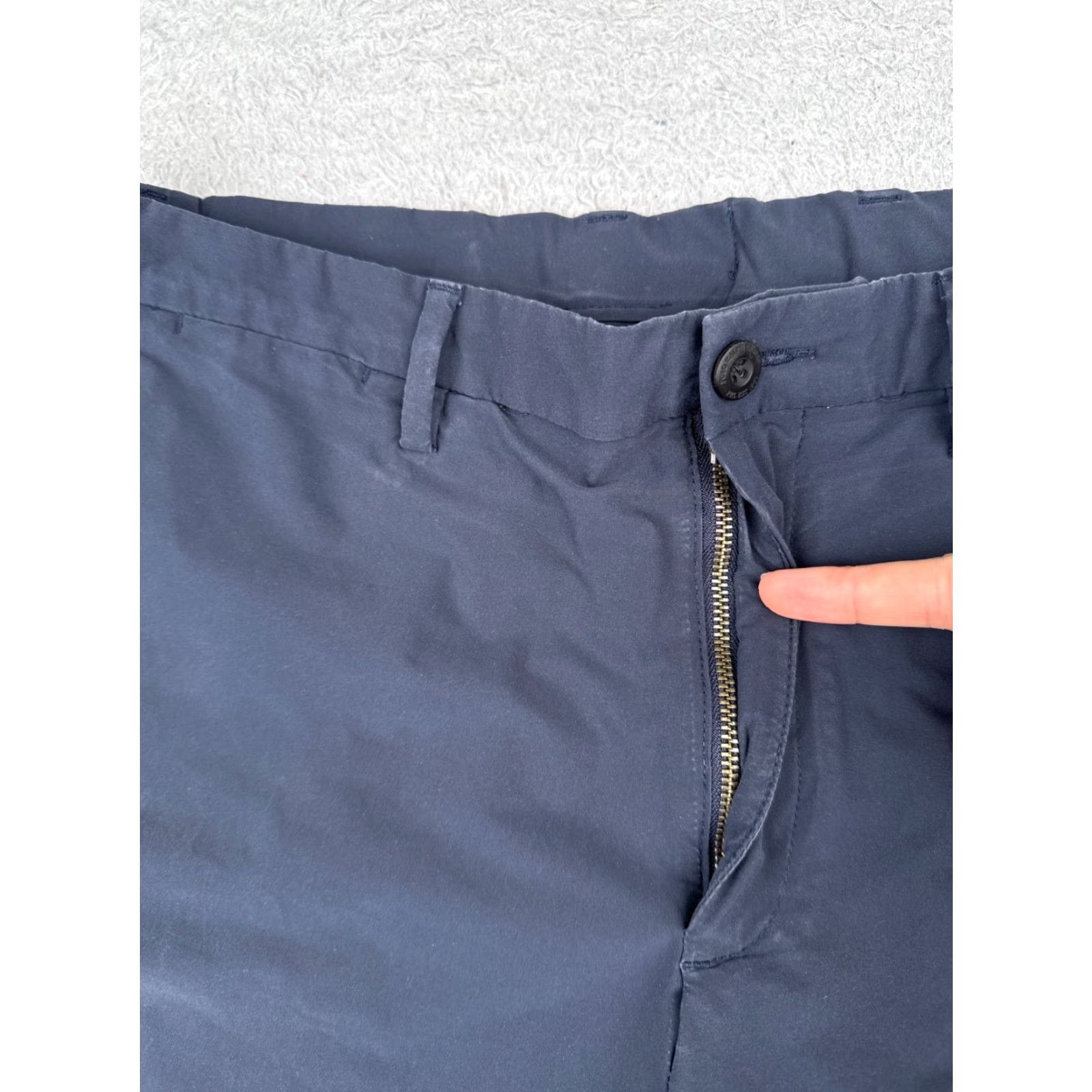 Polo Ralph Lauren Polo Ralph Lauren Shorts Men 40 Blue Chino Zip Fly 100% Polyester Golf READ ME Polo Ralph Lauren Shorts Size US L / EU 52-54 / 3 - 6 Thumbnail