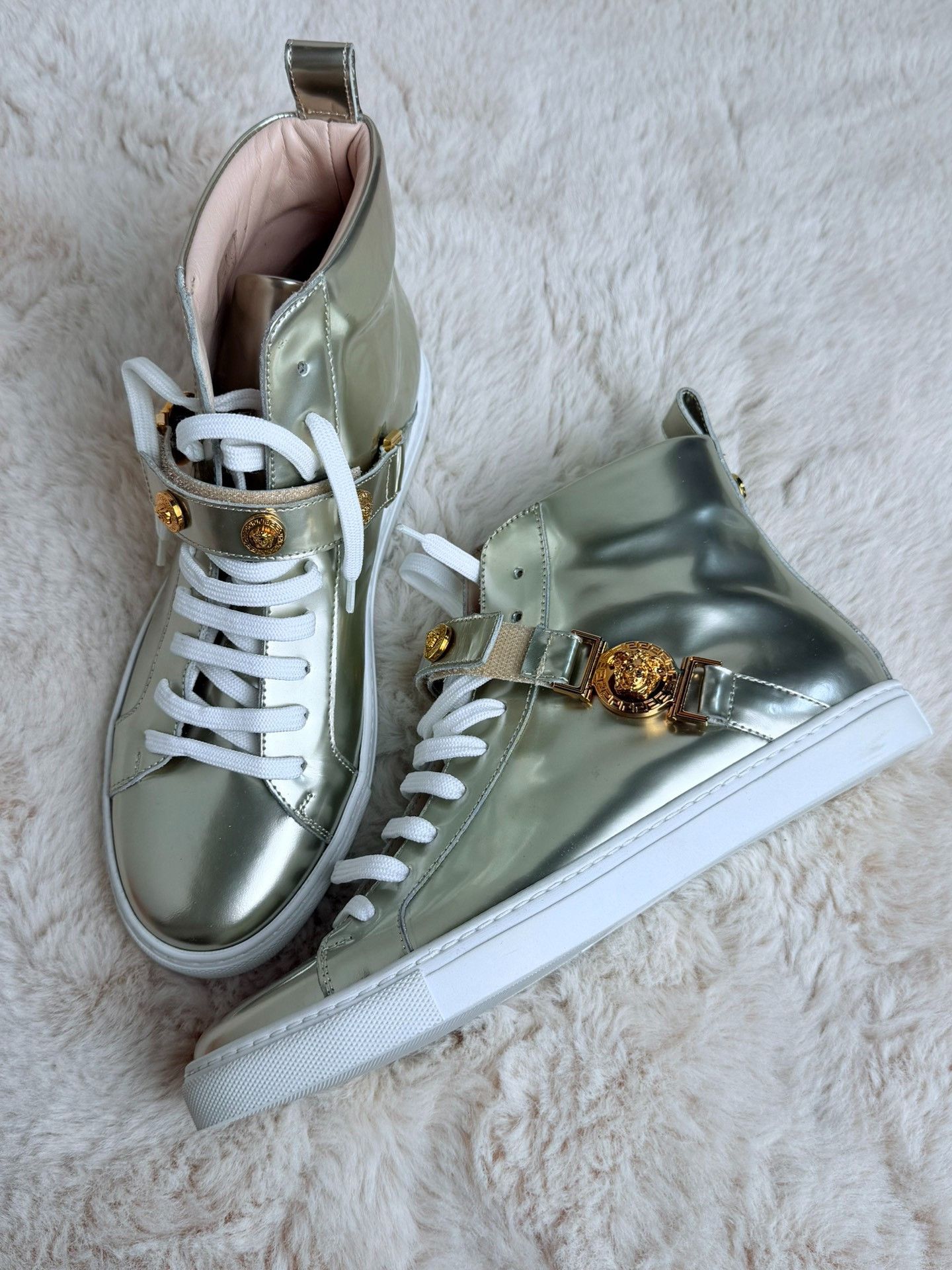 Versace Versace Patent White Hitop Sneakers us_7 Women Size US 7 / IT 37 - 1 Thumbnail
