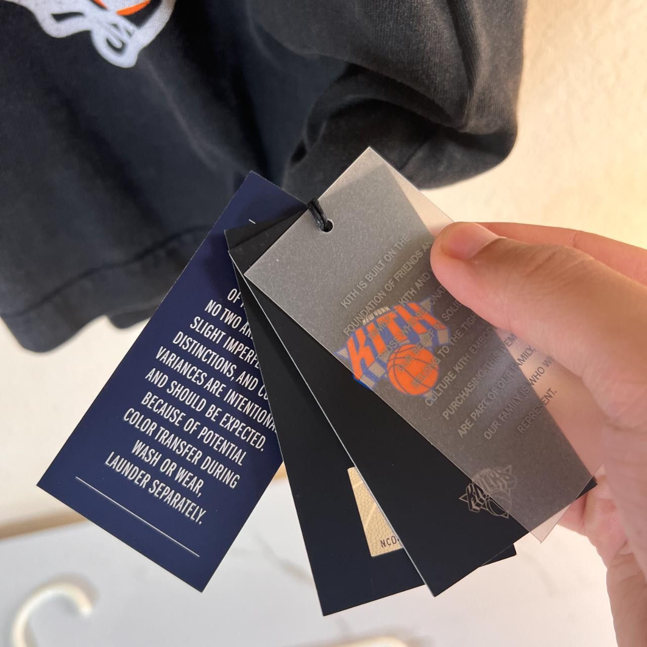 Kith Kith New York Knicks Basketball Vintage Tee Black XS Size US XS / EU 42 / 0 - 4 Thumbnail