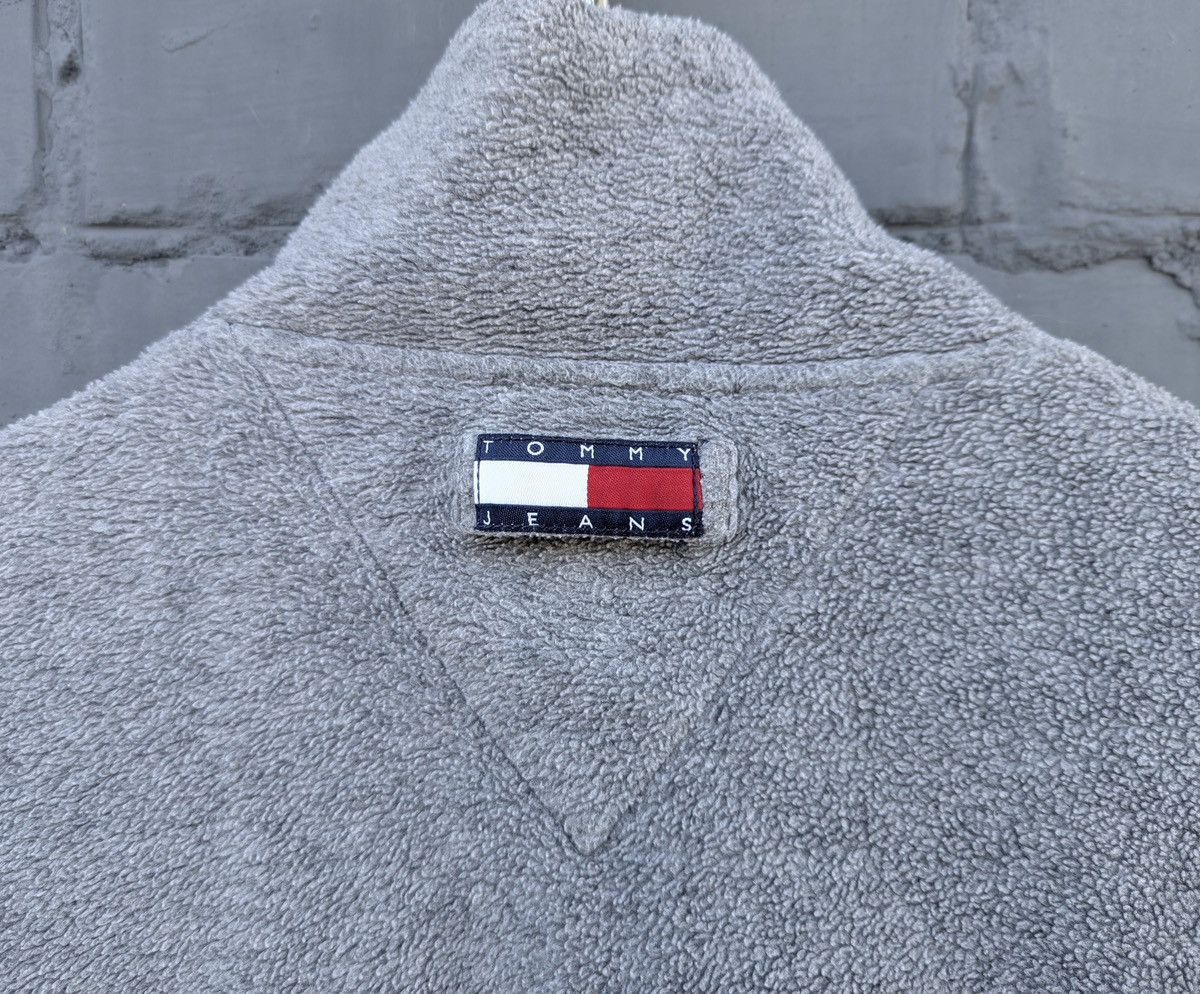 Tommy Hilfiger Tommy Hlfiger Big Flag Logo Fleece Jacket Boxy Fit Vintage Size US L / EU 52-54 / 3 - 5 Thumbnail