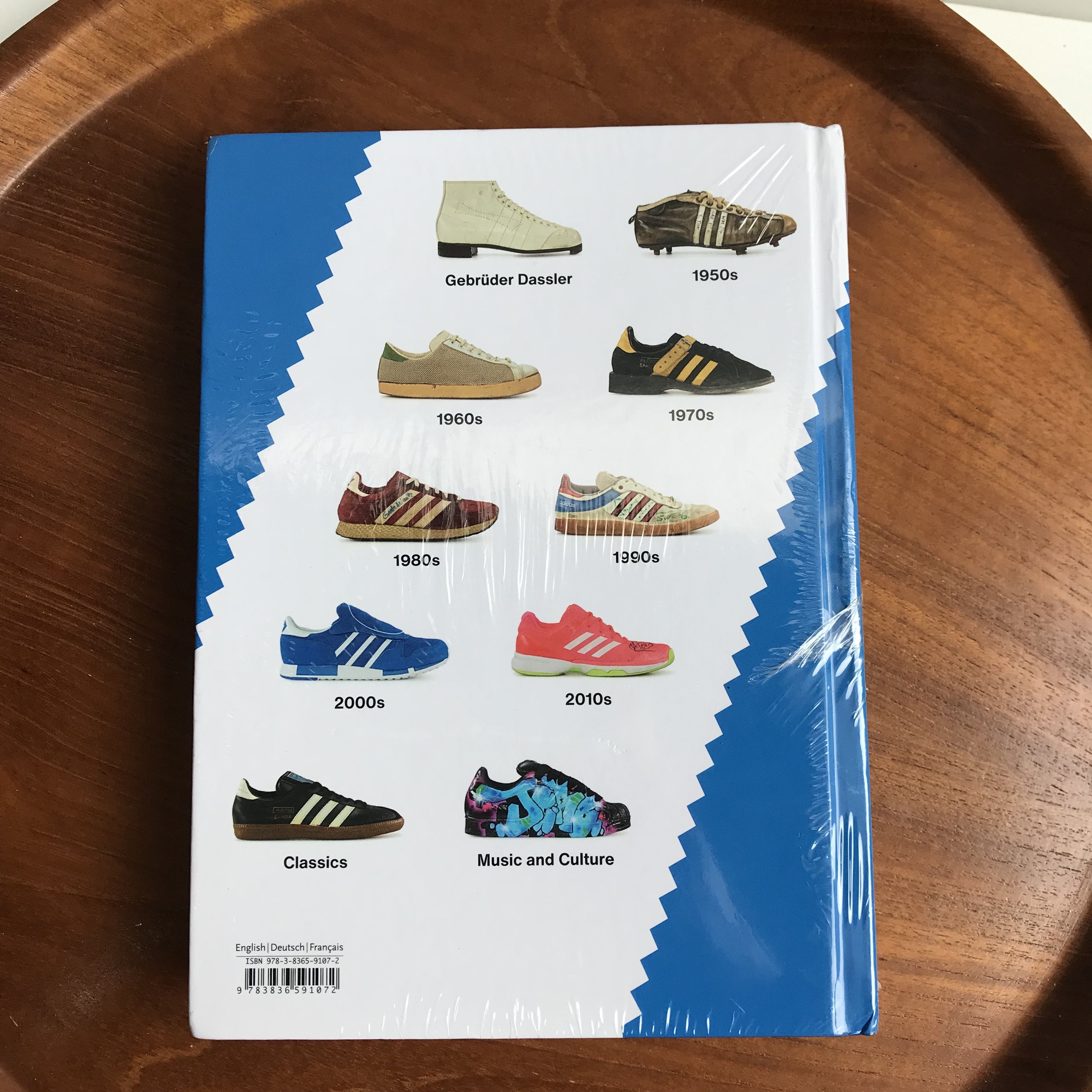 Adidas × Hypebeast × Infinite Archives ADIDAS ARCHIVE BOOK TASCHEN THE FOOTWEAR COLLECTION Sneakers Size ONE SIZE - 3 Thumbnail