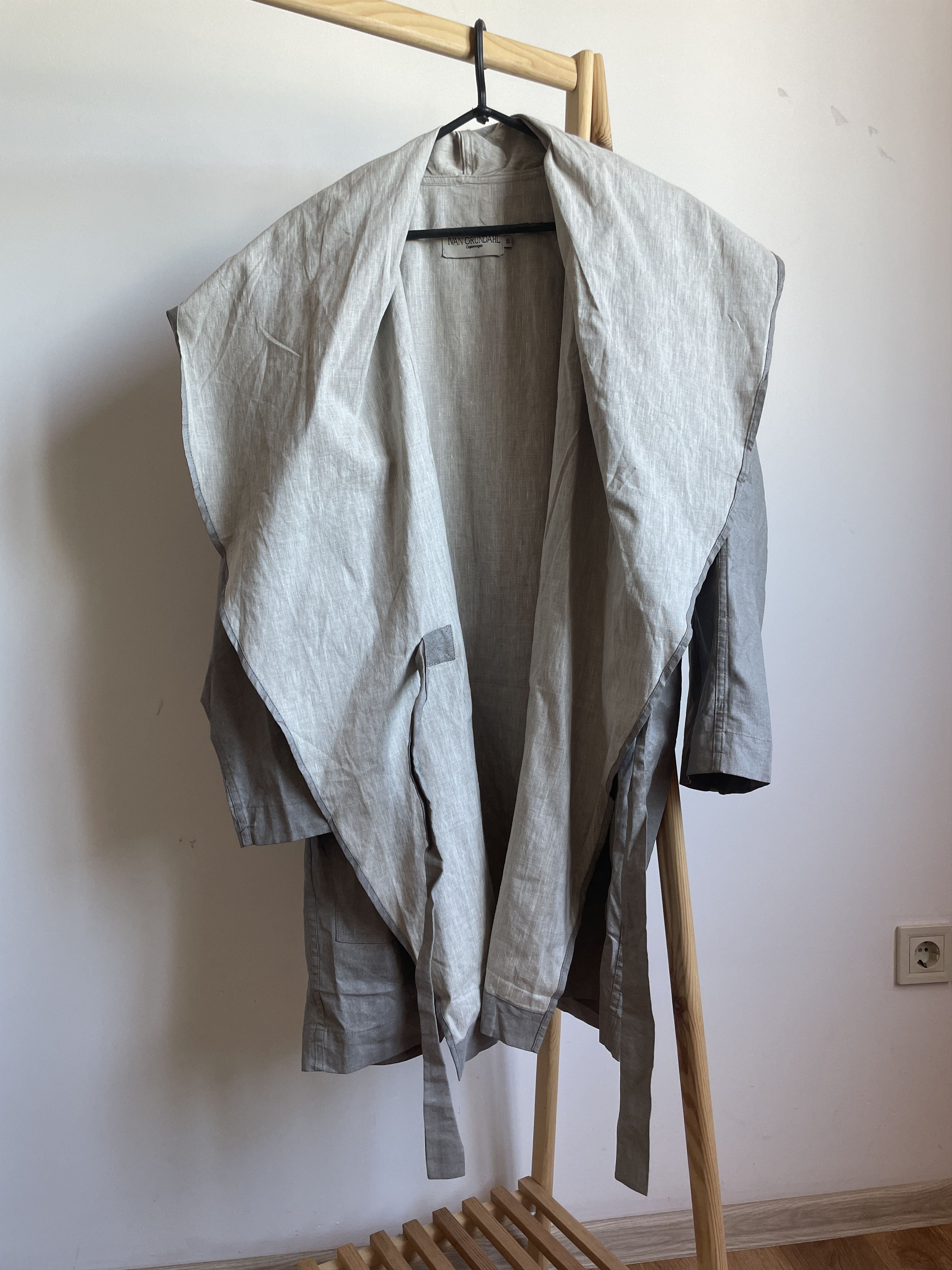 Ivan Grundahl Ivan Grundahl Wrapped Massive Collar Linen Blend Coat Size XS / US 0-2 / IT 36-38 - 3 Thumbnail