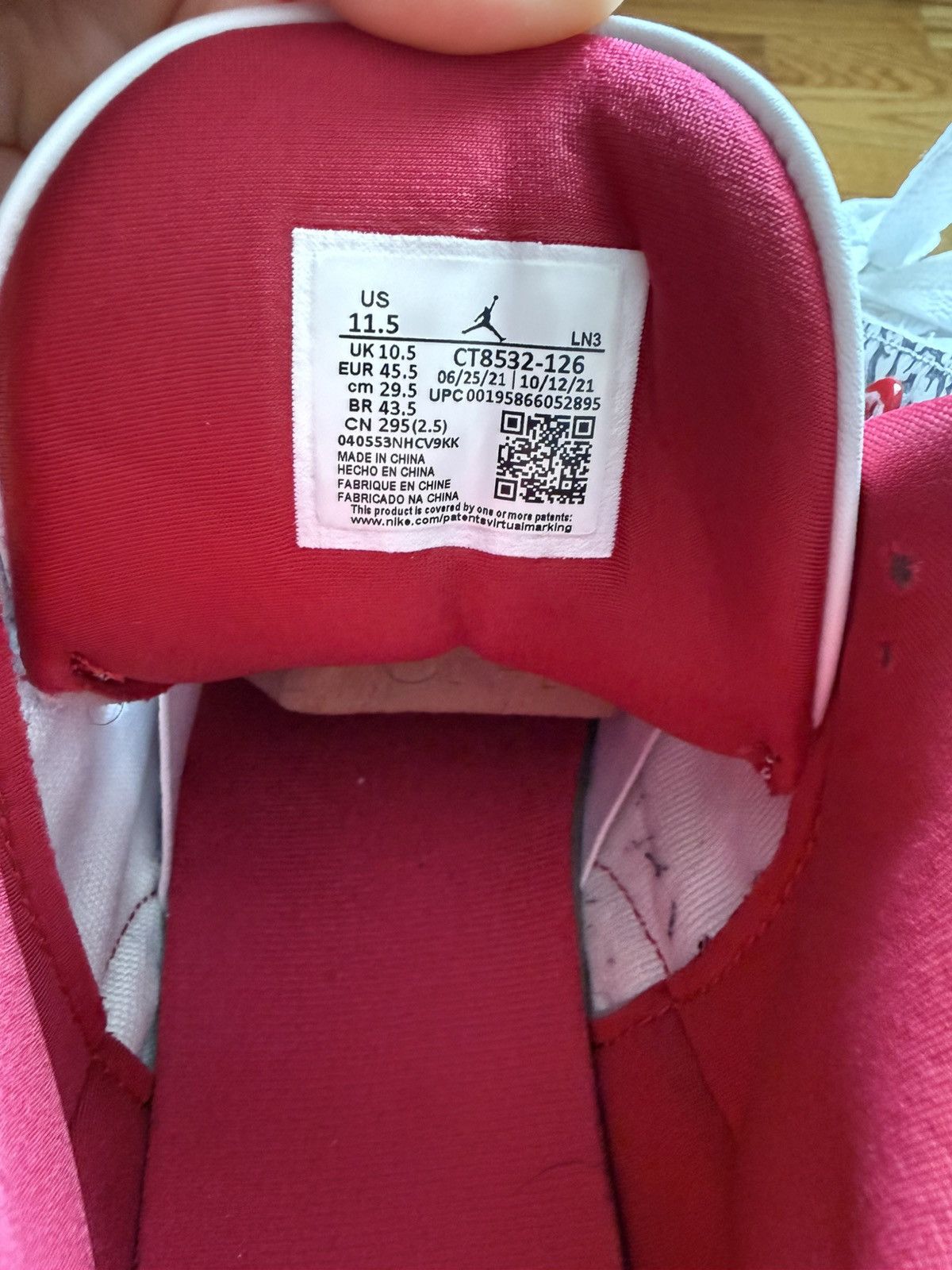 Nike Air Jordan 3 retro cardinal red Size US 11.5 / EU 44-45 - 6 Thumbnail