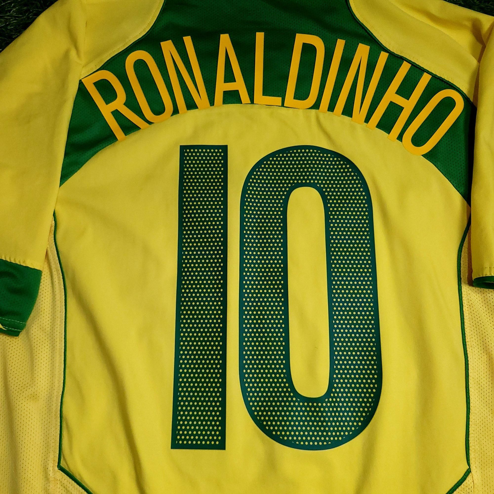Nike Ronaldinho Brazil 2004 Soccer Jersey M Size US M / EU 48-50 / 2 - 3 Thumbnail