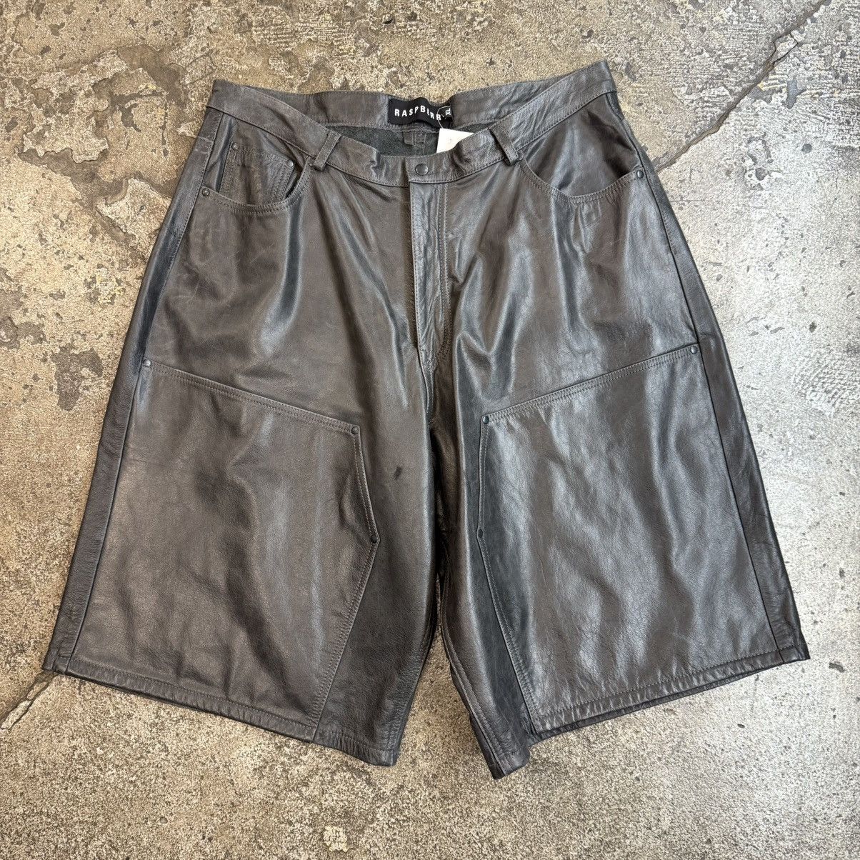 The GV Gallery GV Gallery Raspberry Leather Shorts Size US 36 / EU 52 - 1 Thumbnail