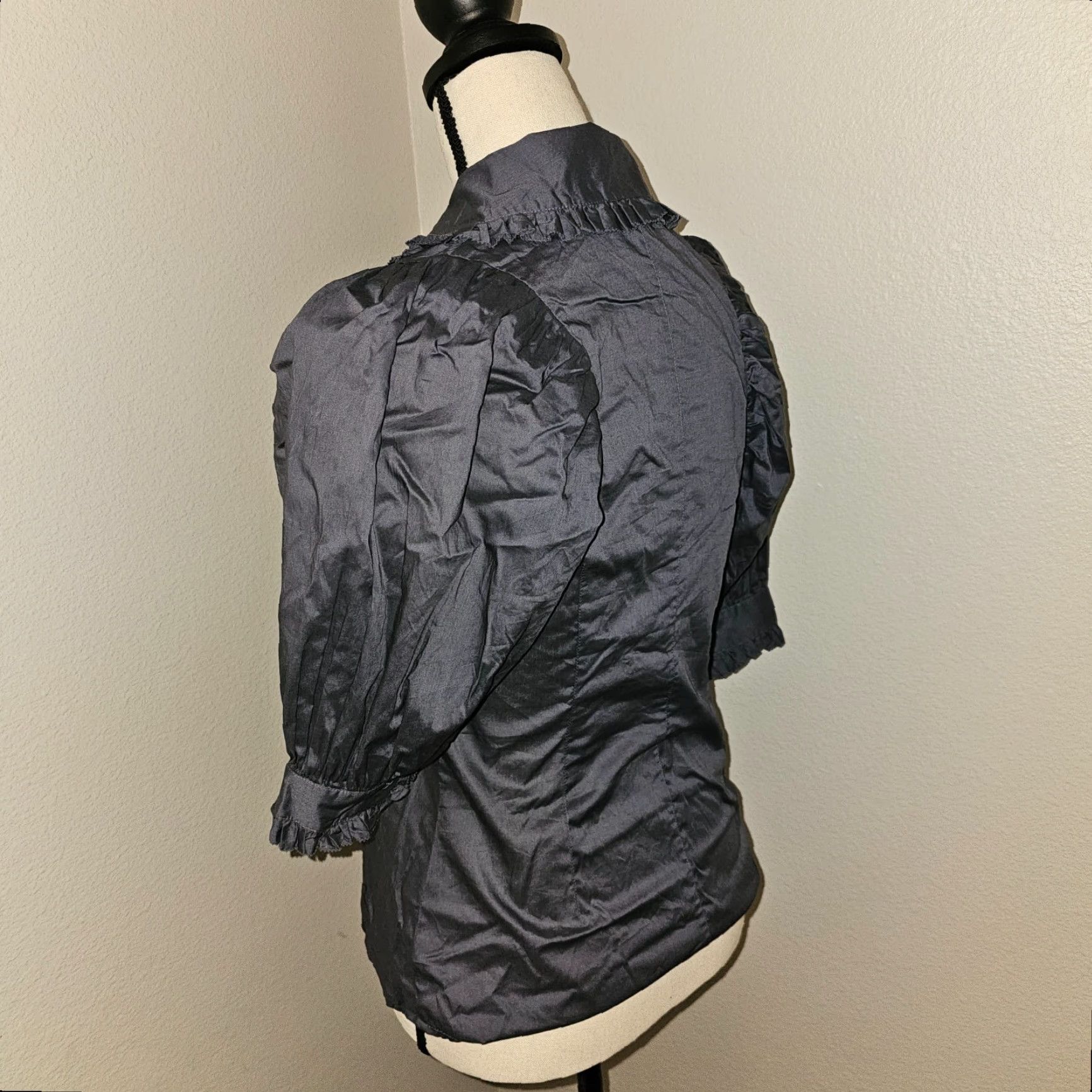 Vintage SweetFace Button-Up Blouse Shirt Women's Gray 3/4 Sleeve V-Neck Ruffle Trim Size 2 Regular Size XS / US 0-2 / IT 36-38 - 3 Thumbnail
