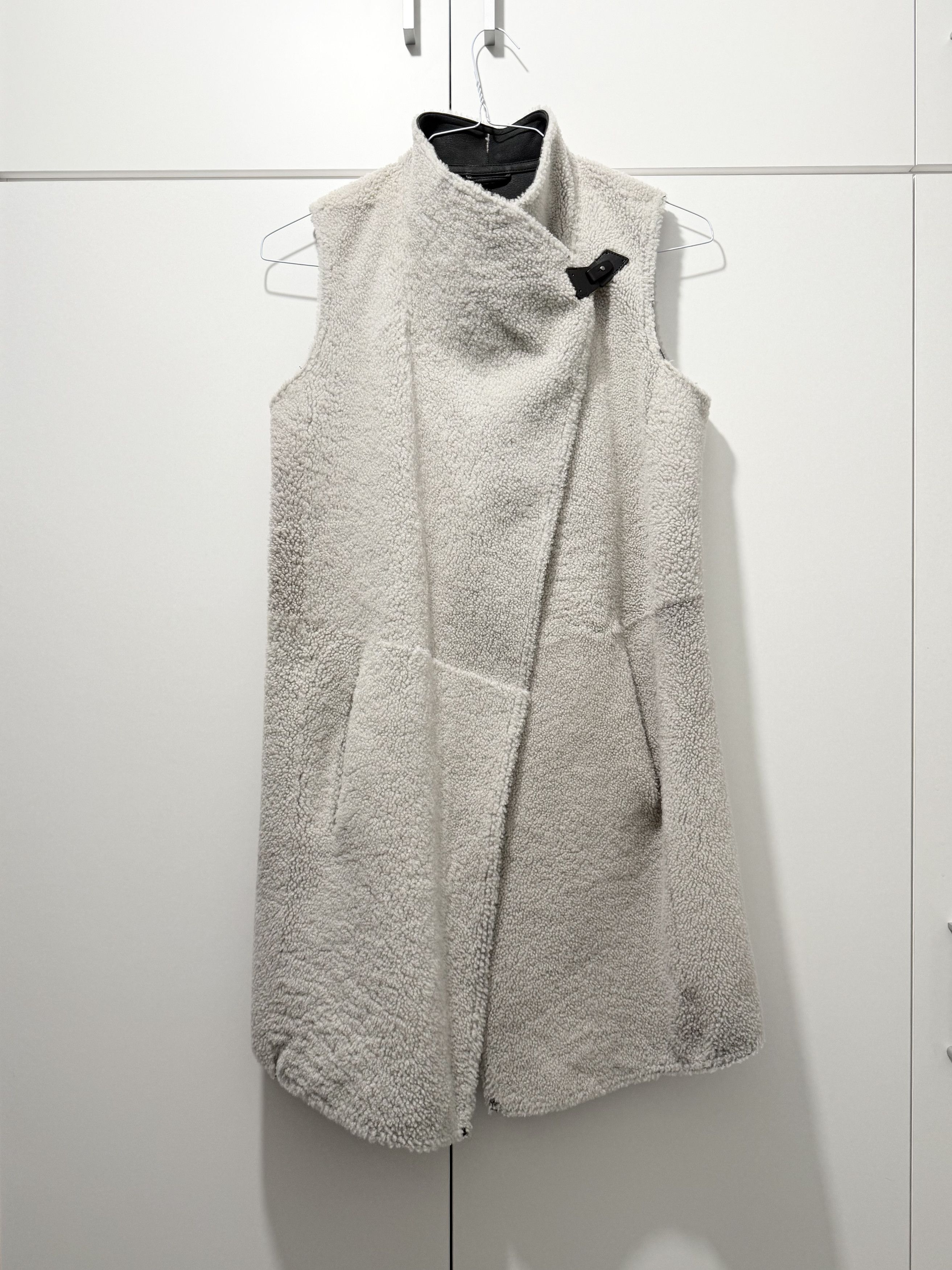 Genuine Leather Real Sheepskin Outervest Shearling Long Jacket Sleveless S-M Size S / US 4 / IT 40 - 2 Thumbnail