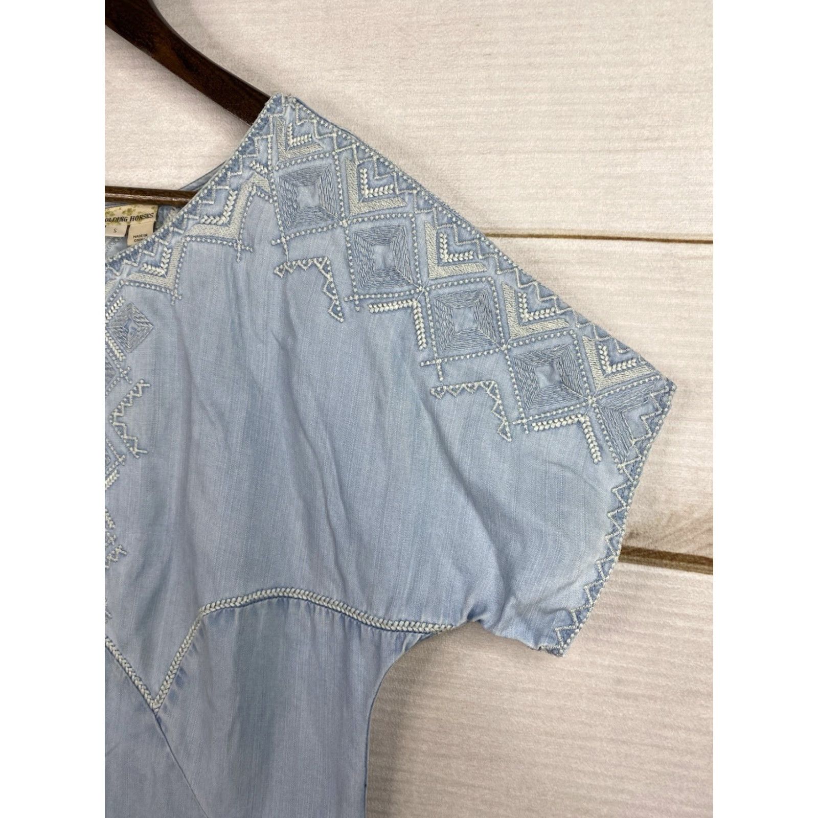 Anthropologie Holding Horses Dress Women S Blue Chambray Embroidered Geometric Boho Chambray Dress Embroidered S Blue Denim Boho Size S / US 4 / IT 40 - 3 Thumbnail