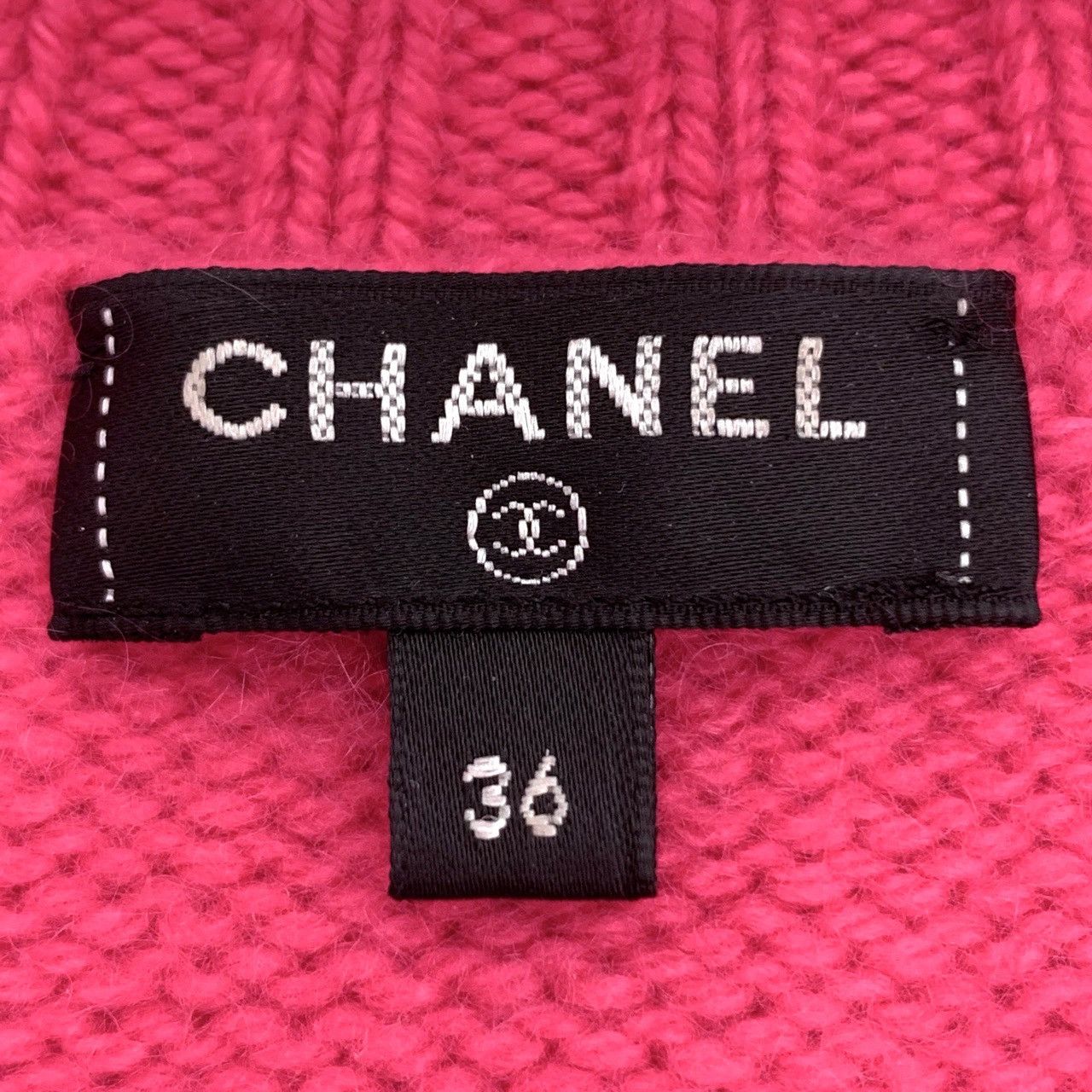 Chanel Chanel Knitwear Pink Logo Beaded Cashmere Sweater (Size XS) Size XS / US 0-2 / IT 36-38 - 2 Thumbnail