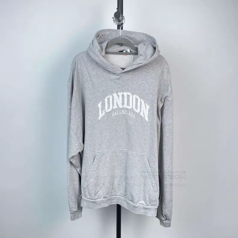 Balenciaga Balenciaga Letter Casual Hoodie Size US L / EU 52-54 / 3 - 1 Thumbnail