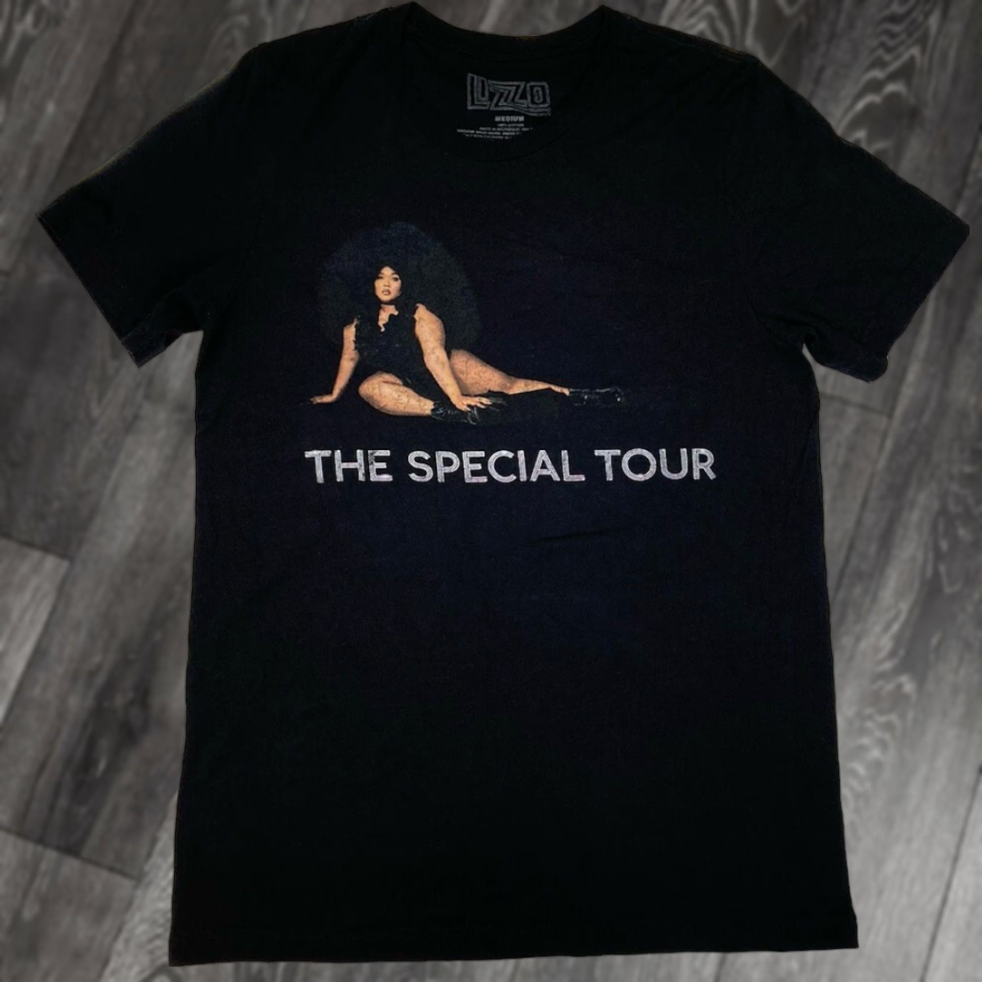 Rizzoli VINTAGE Lizzo The Special Tour 2022 Graphic Shirt Women Medium Black Short Sleeve Size M / US 6-8 / IT 42-44 - 1 Thumbnail