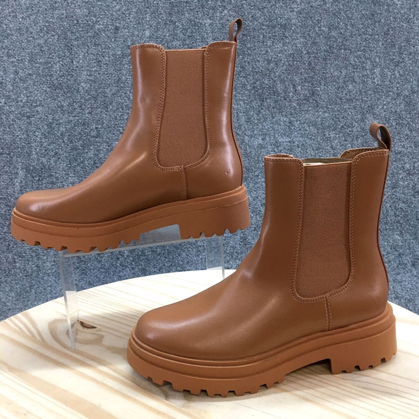 Vintage A New Day Boots Womens 7.5 M Chelsea Ankle Bootie Brown Faux Leather Pull On Brown Chelsea Ankle Bootie Womens 7.5 M Size US 8 / IT 38 - 3 Thumbnail