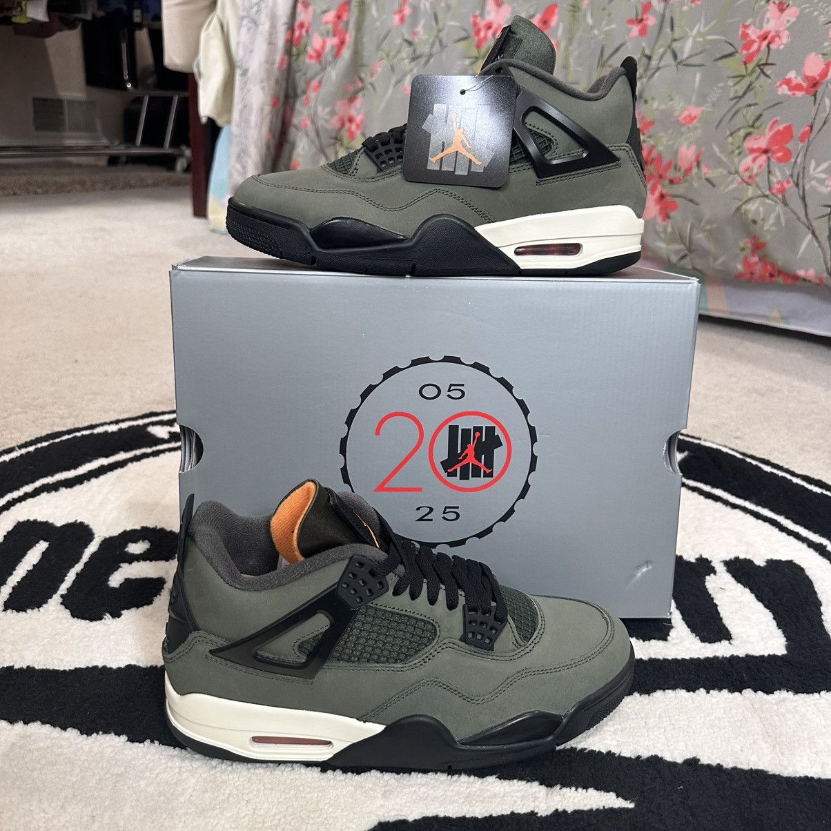 Jordan Brand × Undefeated Air Jordan 4 Undefeated Retro SP (2025) Size US 9 / EU 42 - 13 Thumbnail