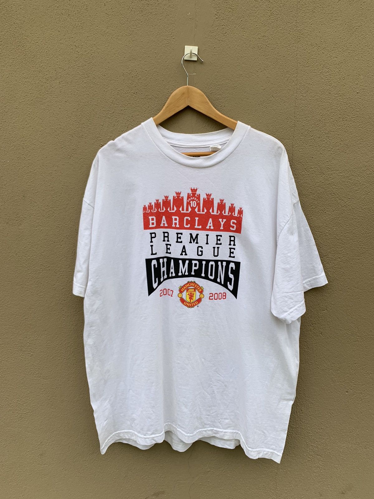 image of 2008 Vintage Manchester United Barclays Premier League Tee in White, Men's (Size 2XL)