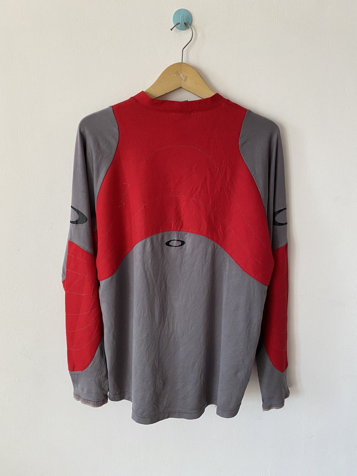 Oakley Vintage OAKLEY Center Logo Long Sleeve Size US L / EU 52-54 / 3 - 8 Thumbnail