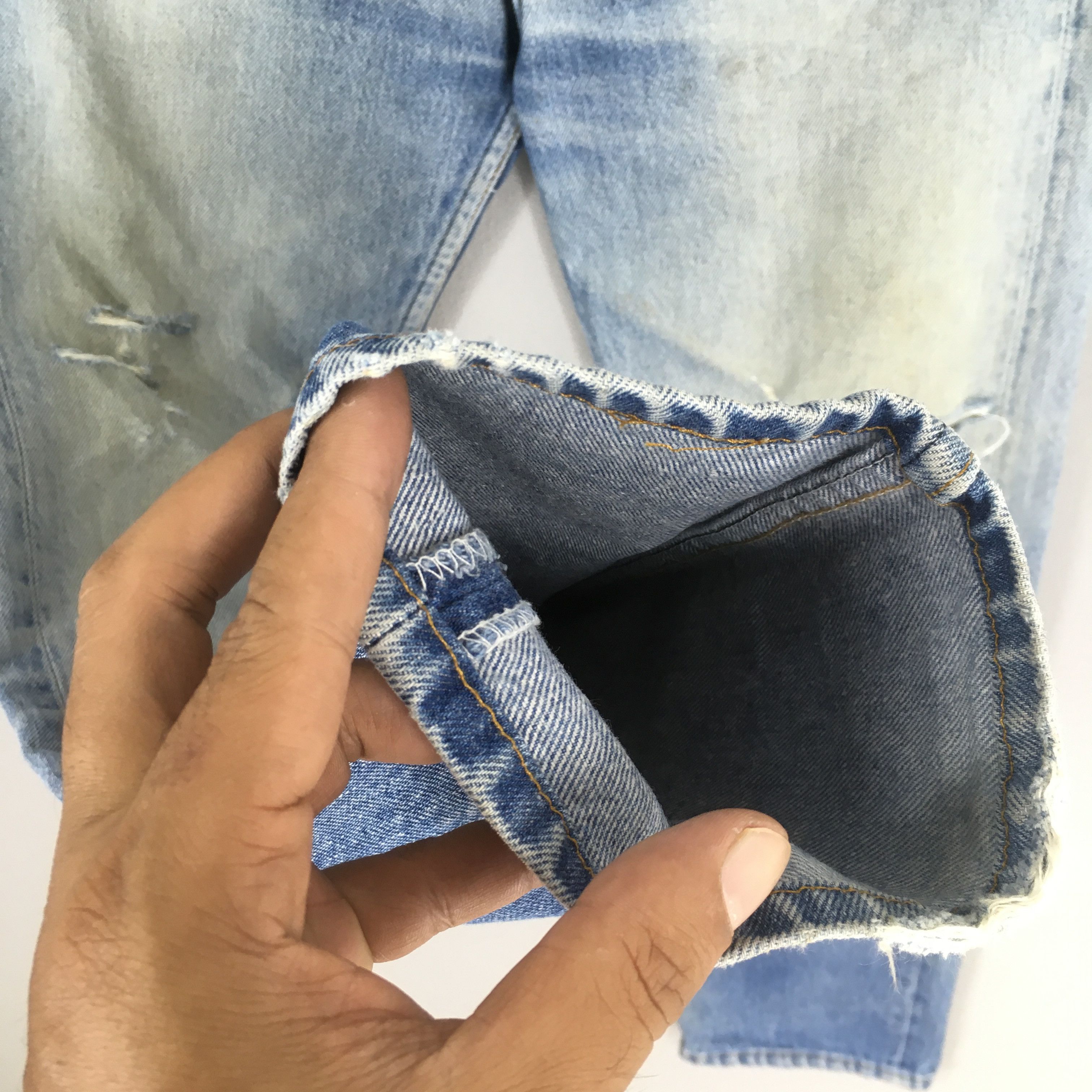 Levi's Size 28x29.5 Vintage 90s Levi's 501 Straight Leg Jeans S193 Size US 28 / EU 44 - 4 Thumbnail