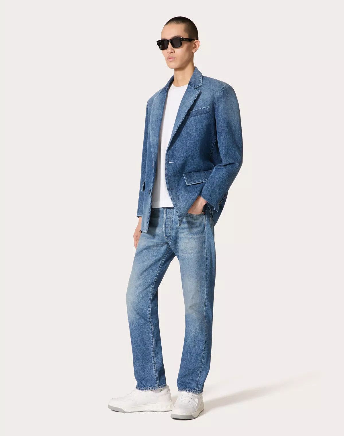 Valentino oc11z0625 Denim Trousers Metallic V Detail in Denim Blue Size US 36 / EU 52 - 3 Thumbnail
