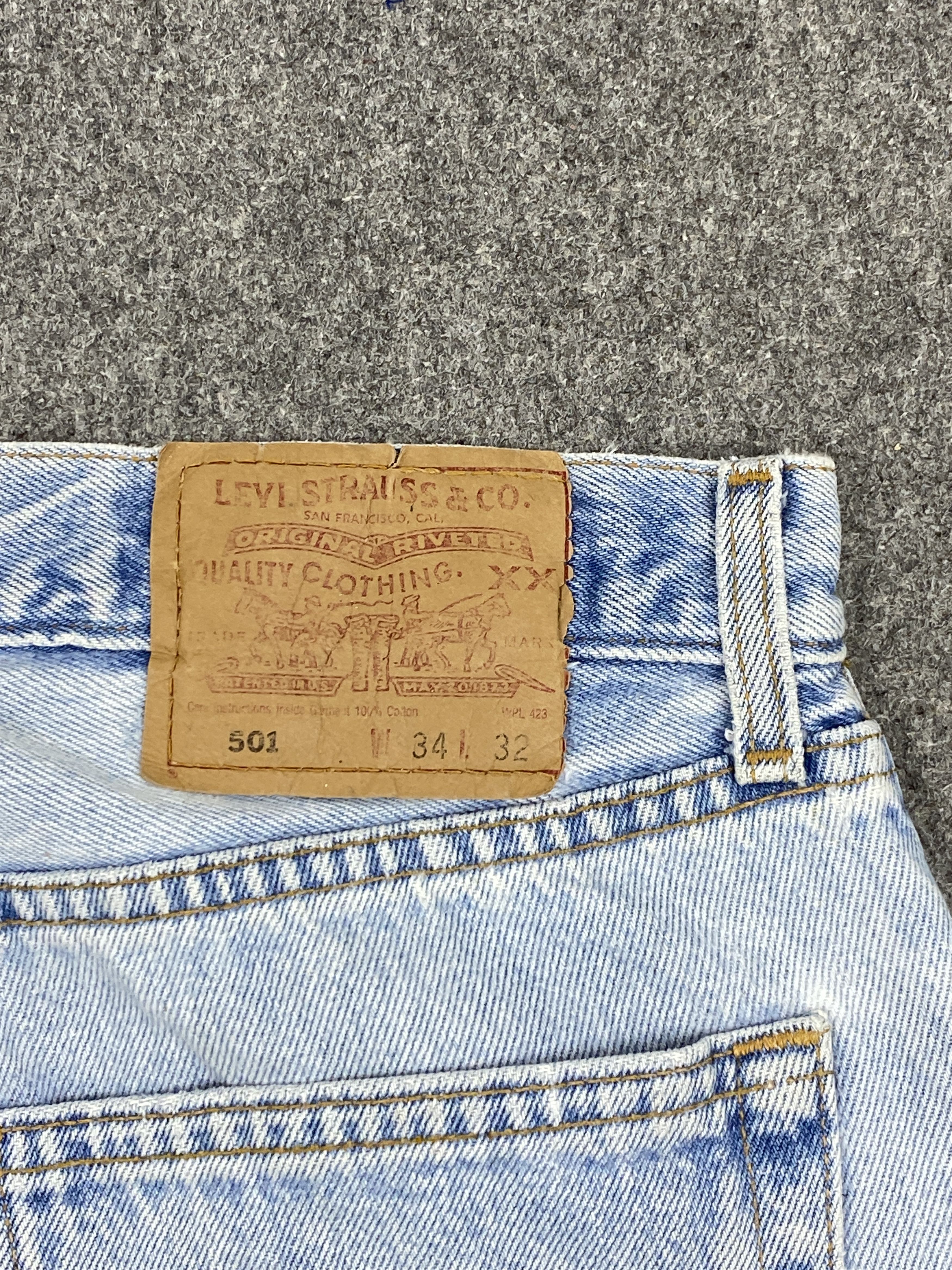Levi's 90s Vintage Levis 501 Light WashnJeans DP2839 Size US 32 / EU 48 - 5 Thumbnail