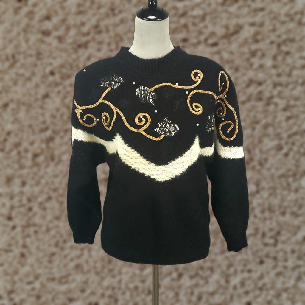 Vintage VINTAGE Christine Gerard Sweater Womens Medium Black Floral Knit Pullover with Pearls 80s 90s Classic Size M / US 6-8 / IT 42-44 - 1 Thumbnail