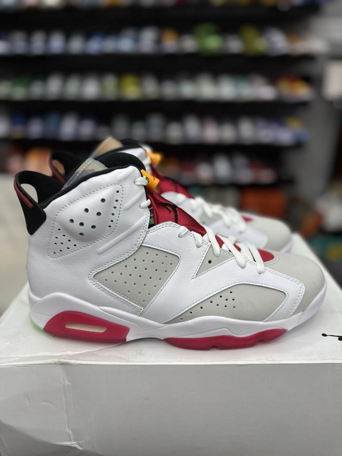 Jordan Brand Nike Air Jordan 6 Retro Hare Size 10 CT8529-062 NEW 1 Size US 10 / EU 43 - 1 Thumbnail